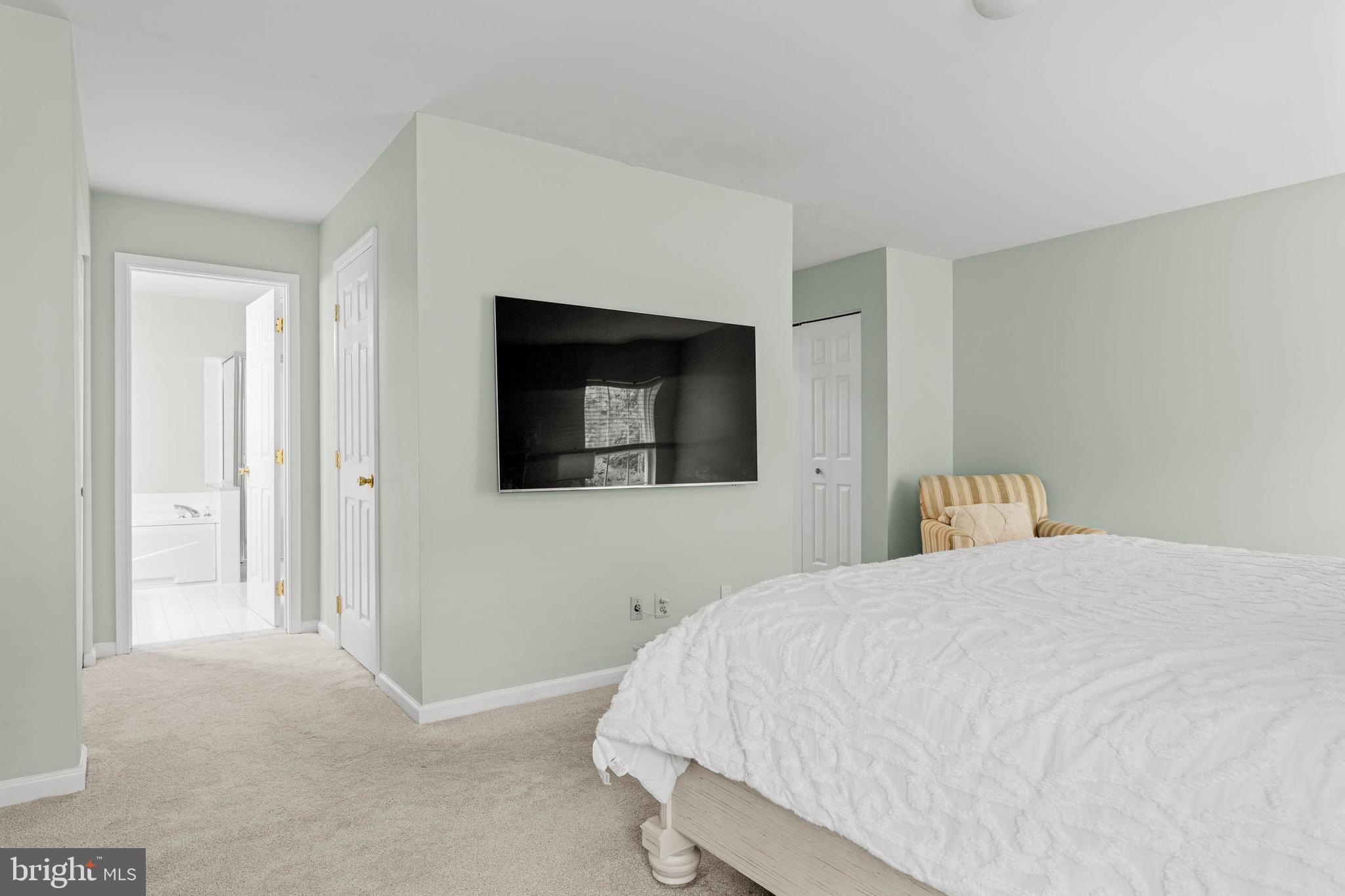 CHARLESTOWN OAKS - Residential