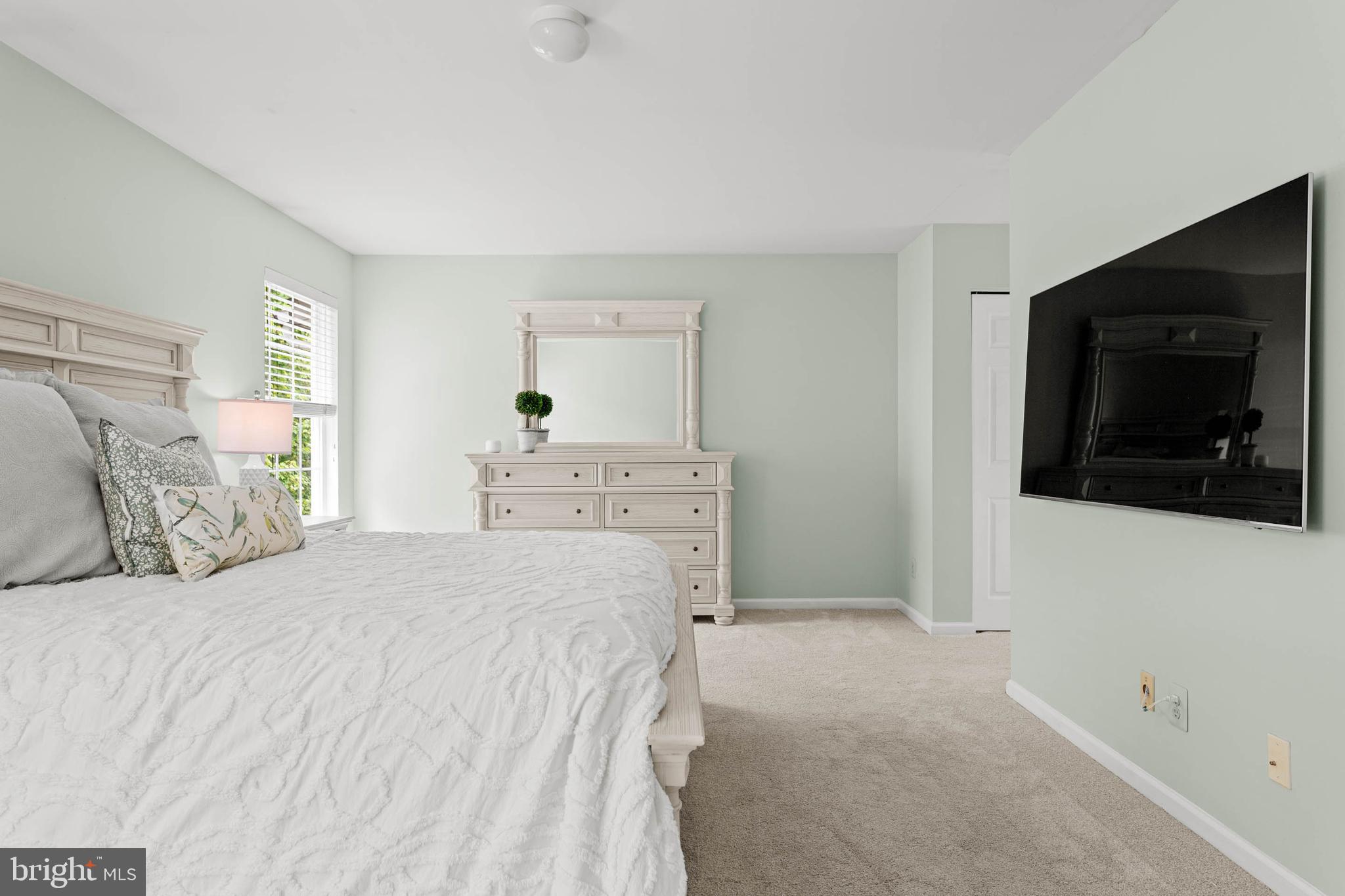 CHARLESTOWN OAKS - Residential