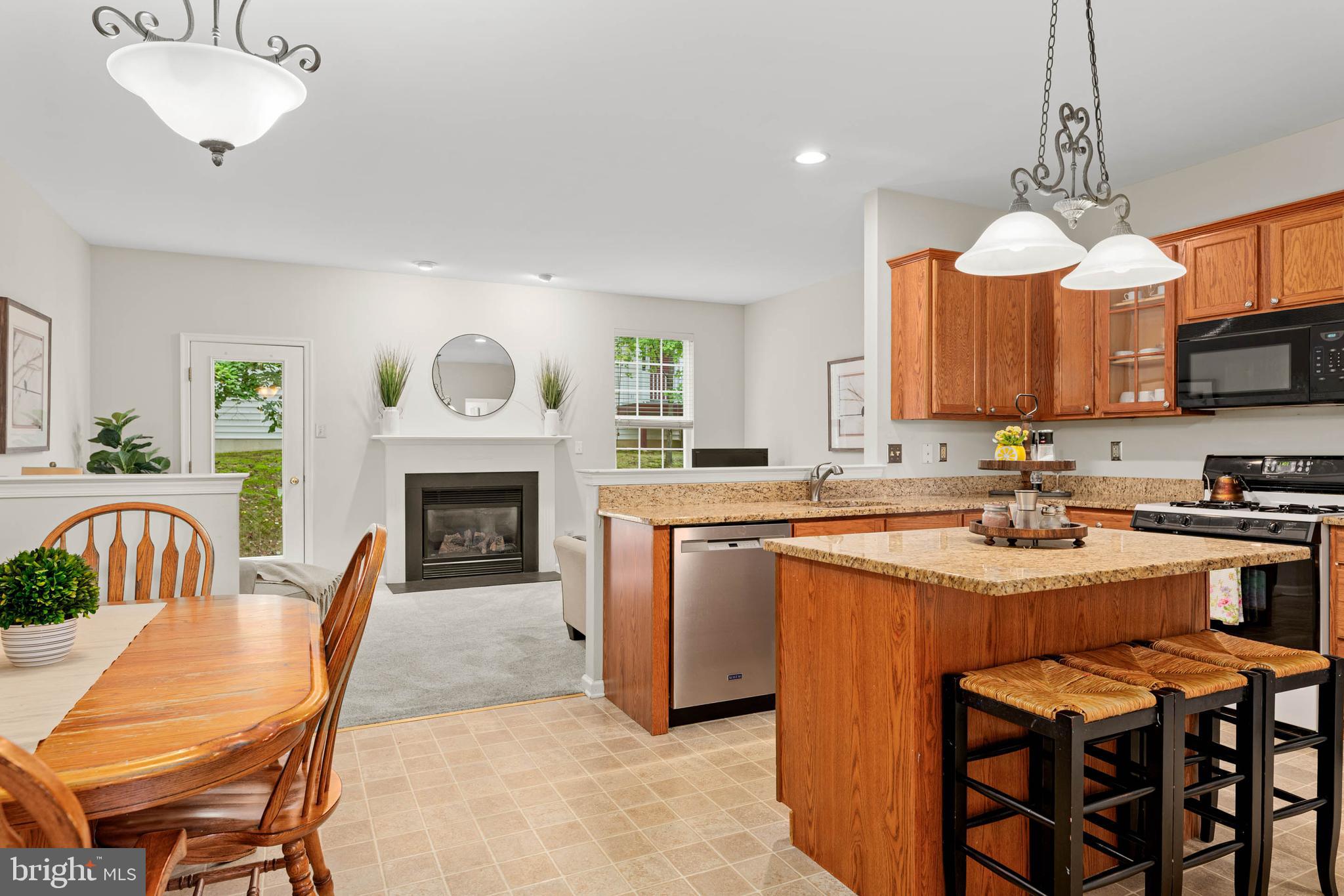 CHARLESTOWN OAKS - Residential