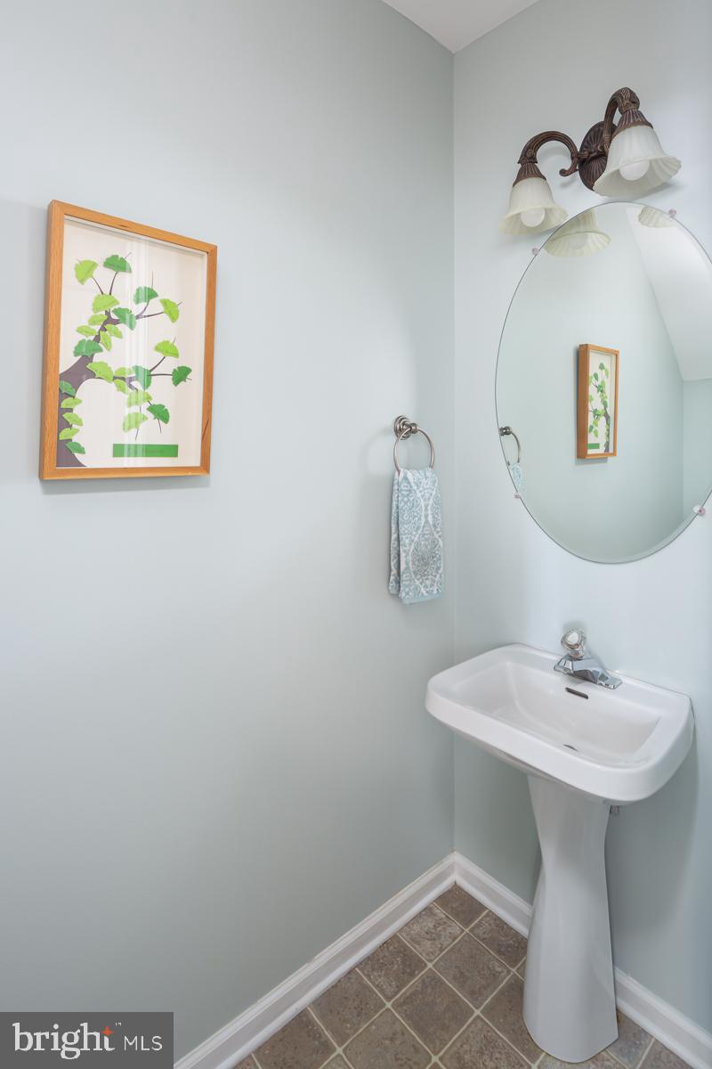 CHARLESTOWN OAKS - Residential