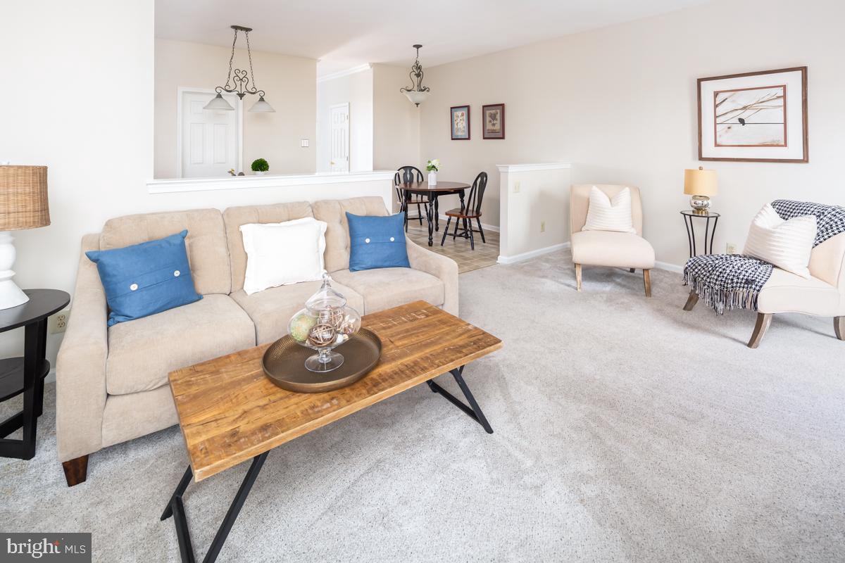 CHARLESTOWN OAKS - Residential