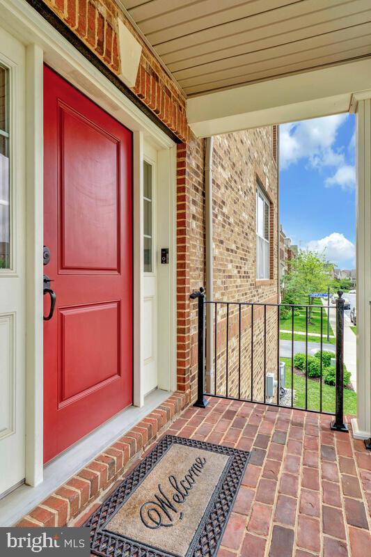 22635 NAUGATUCK SQUARE