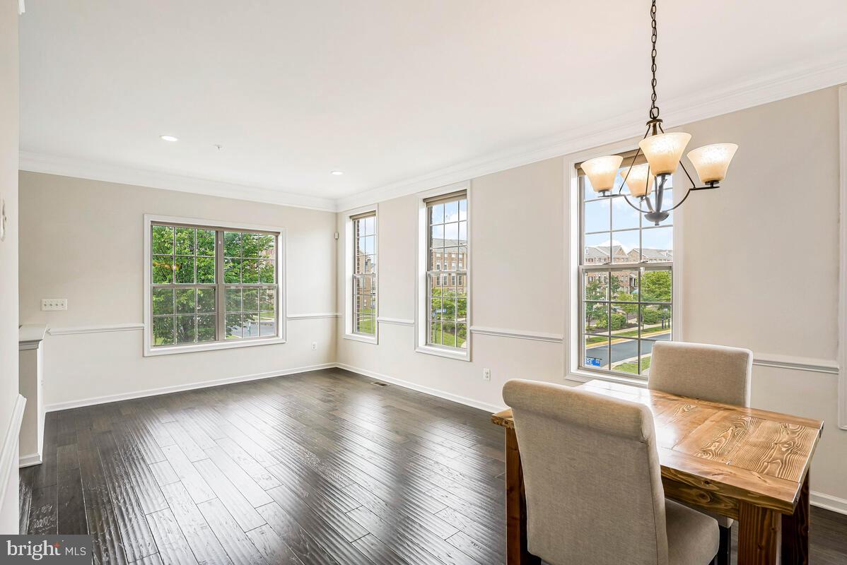 22635 NAUGATUCK SQUARE