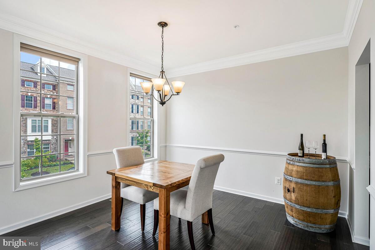 22635 NAUGATUCK SQUARE