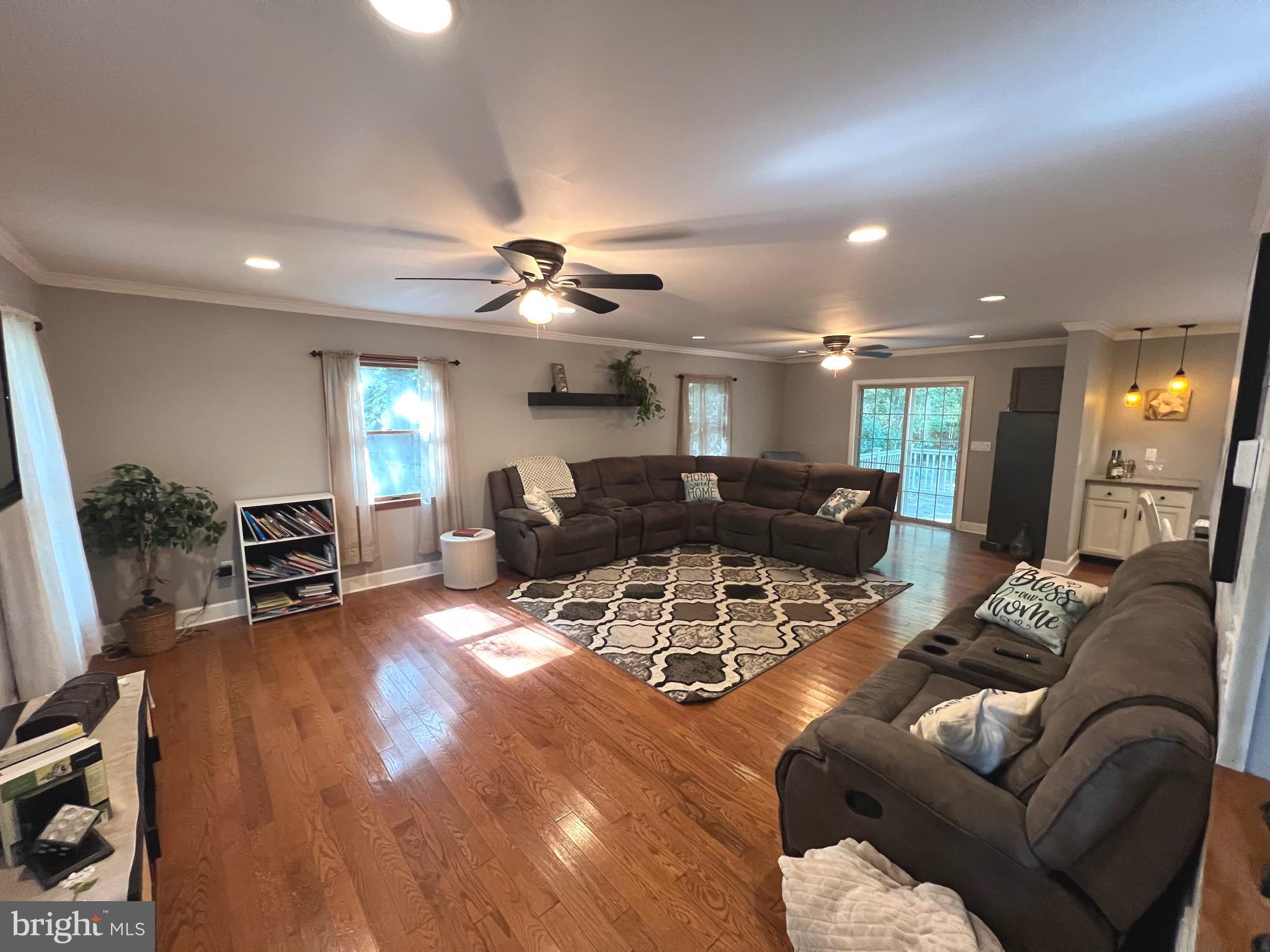 EASTLAKE ESTATES - Residential