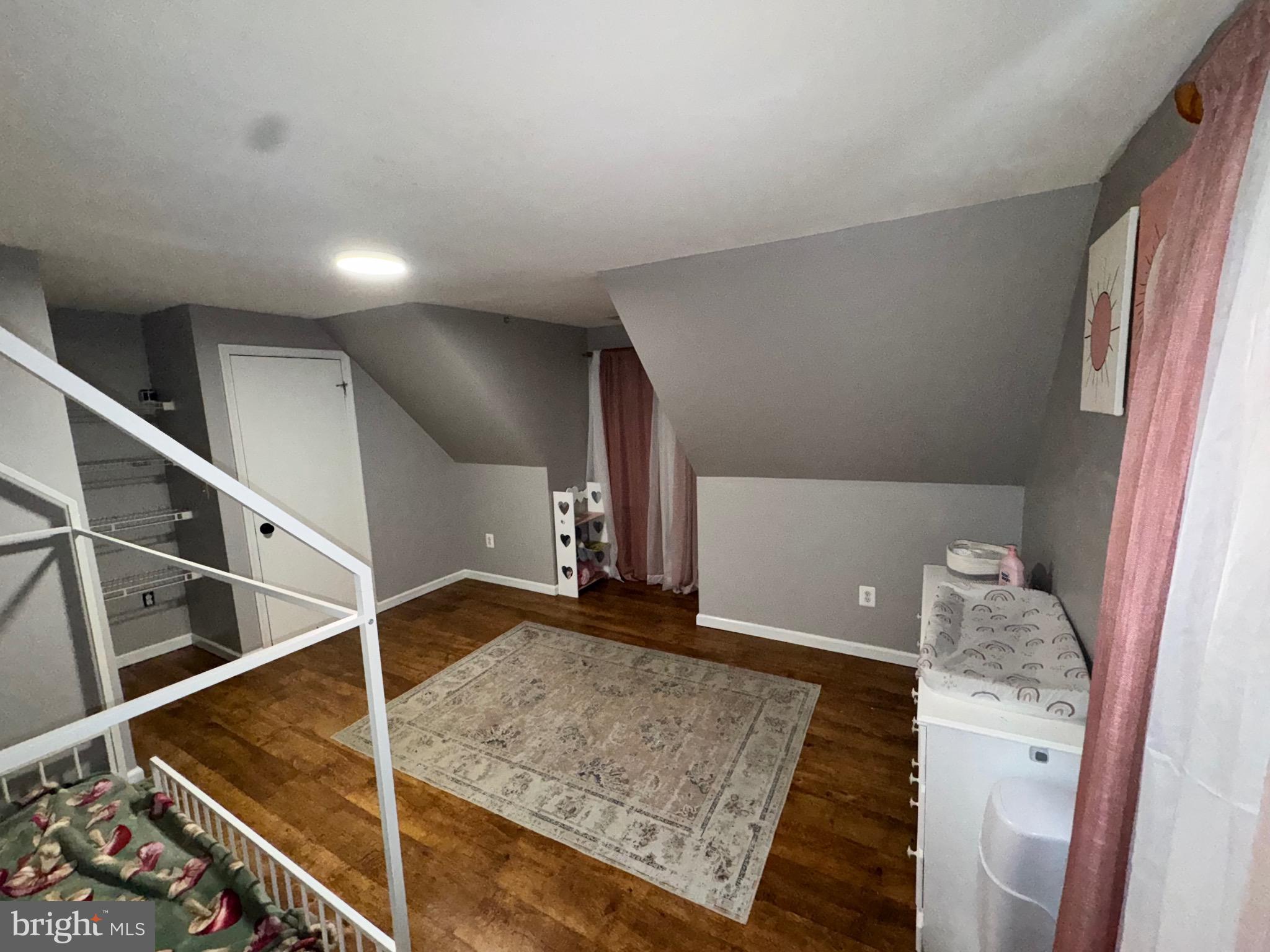 EASTLAKE ESTATES - Residential