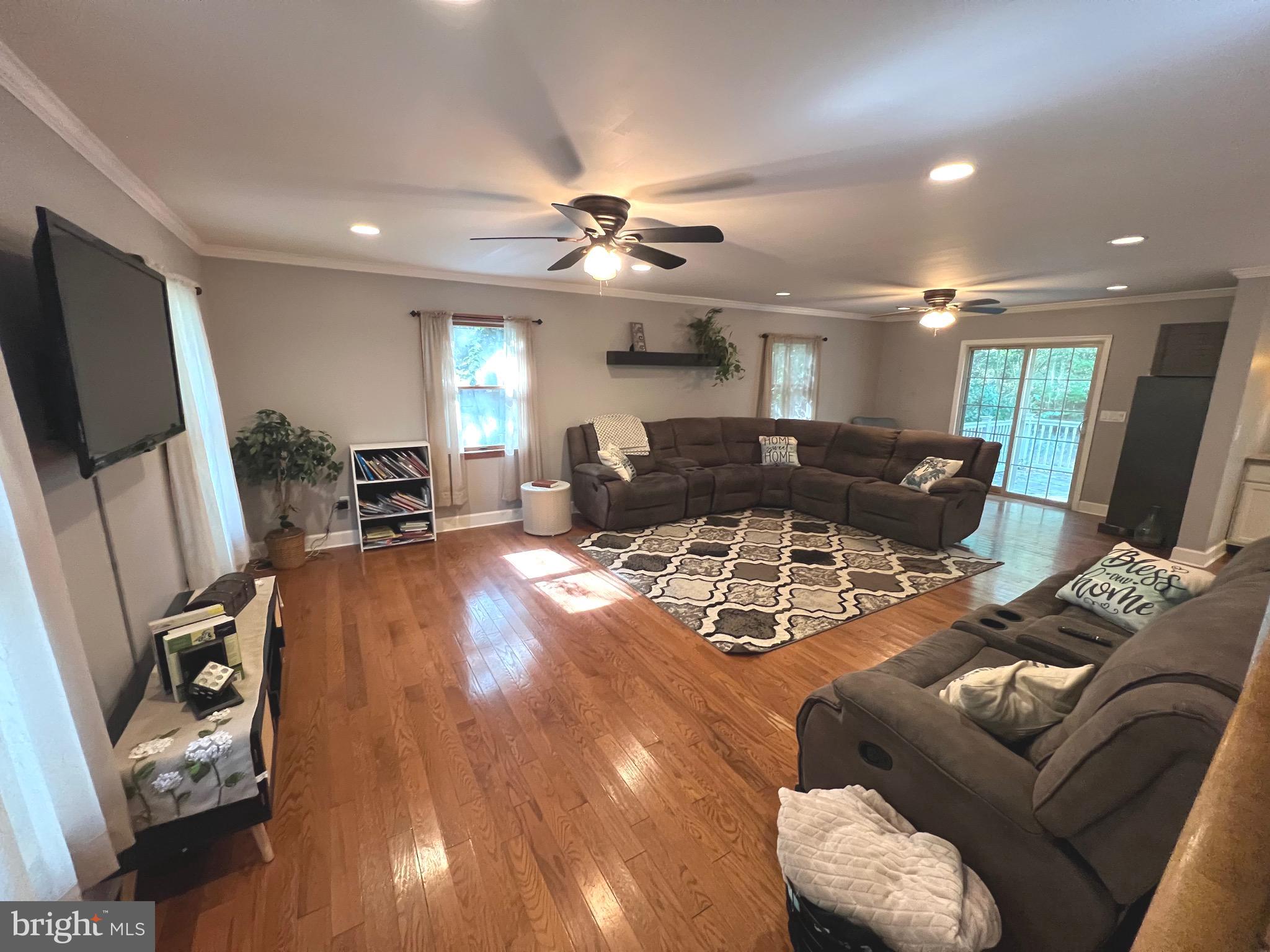 EASTLAKE ESTATES - Residential