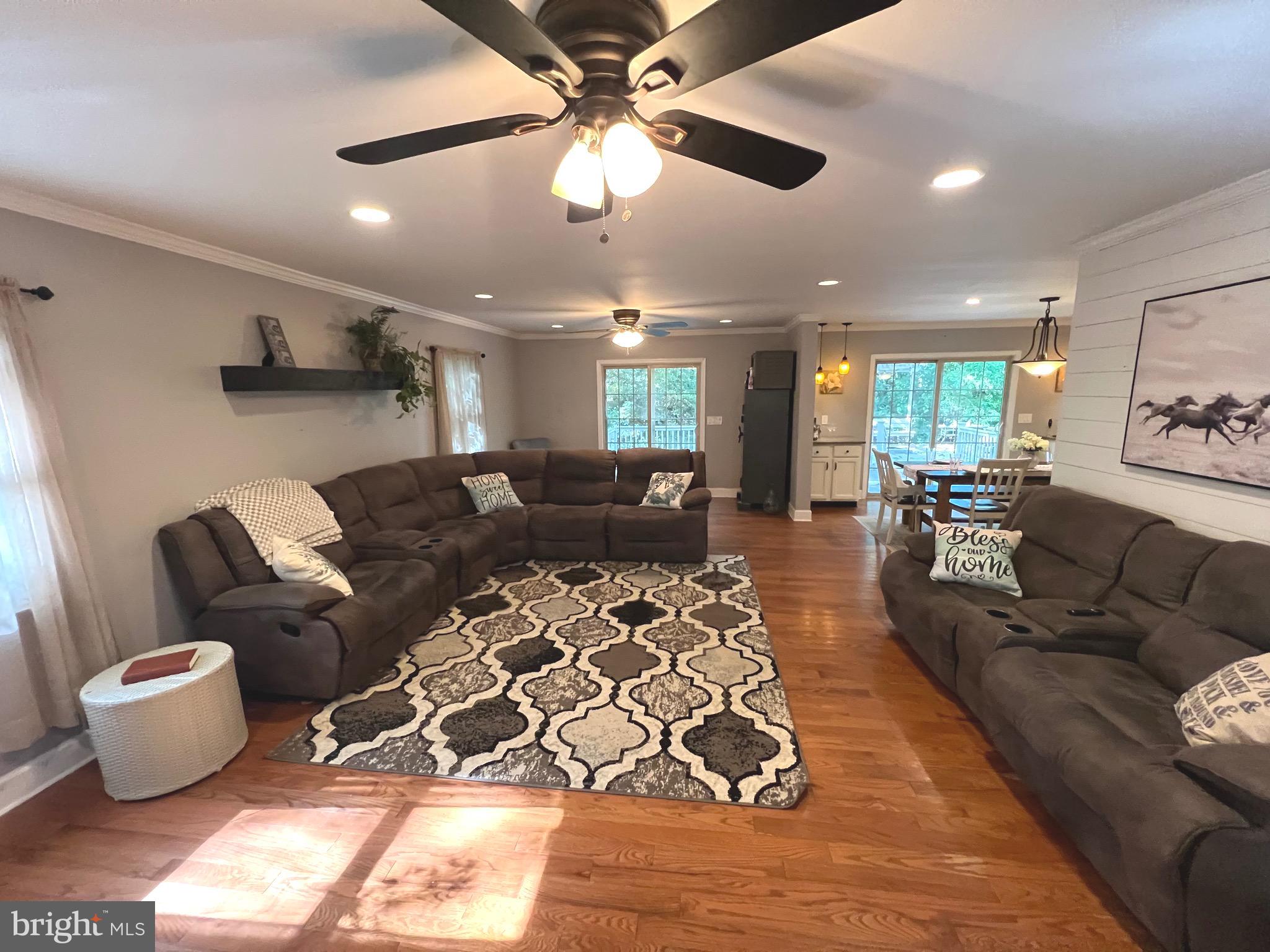 EASTLAKE ESTATES - Residential