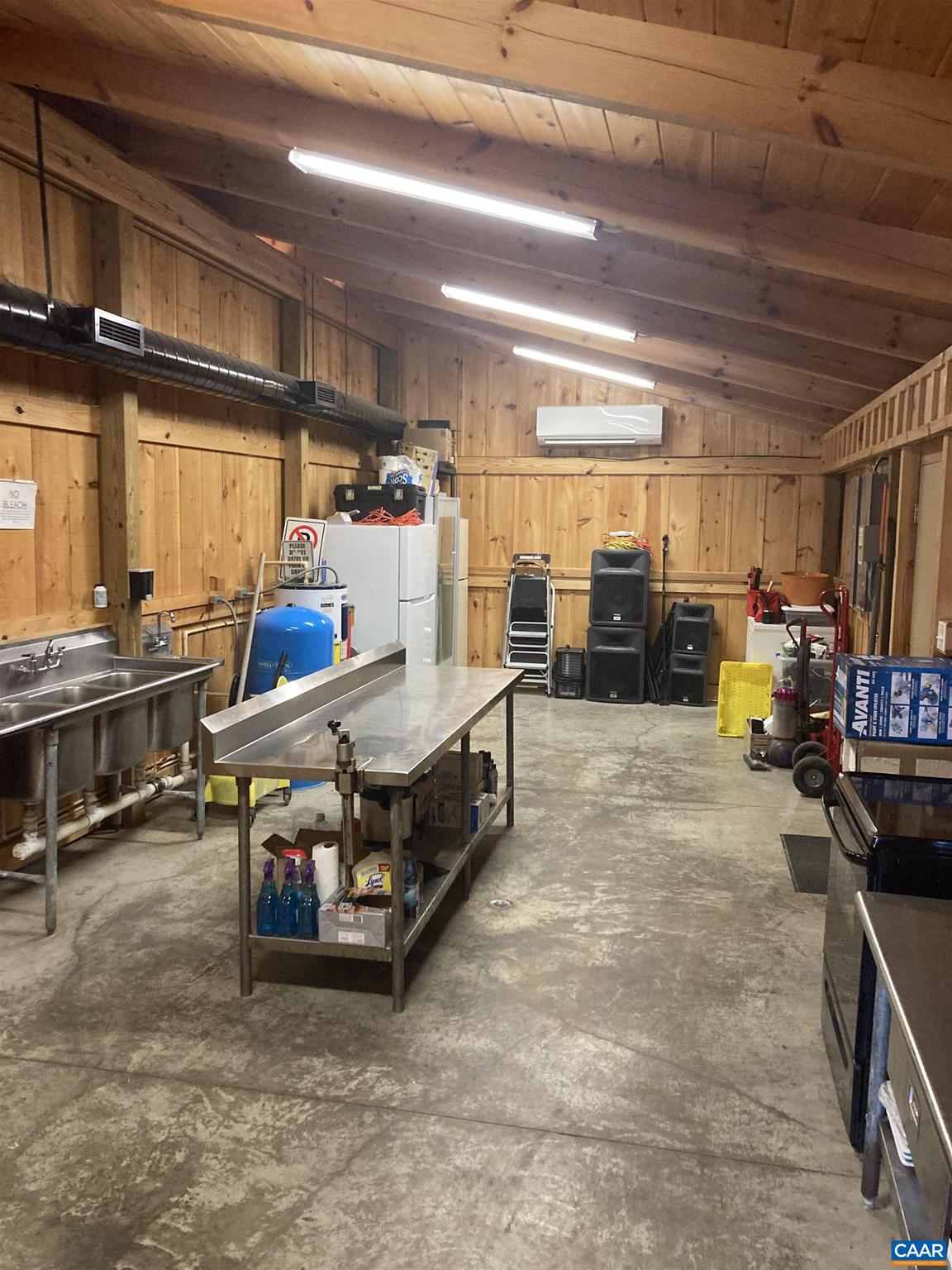 SPRINGFIELD ESTATES - Land