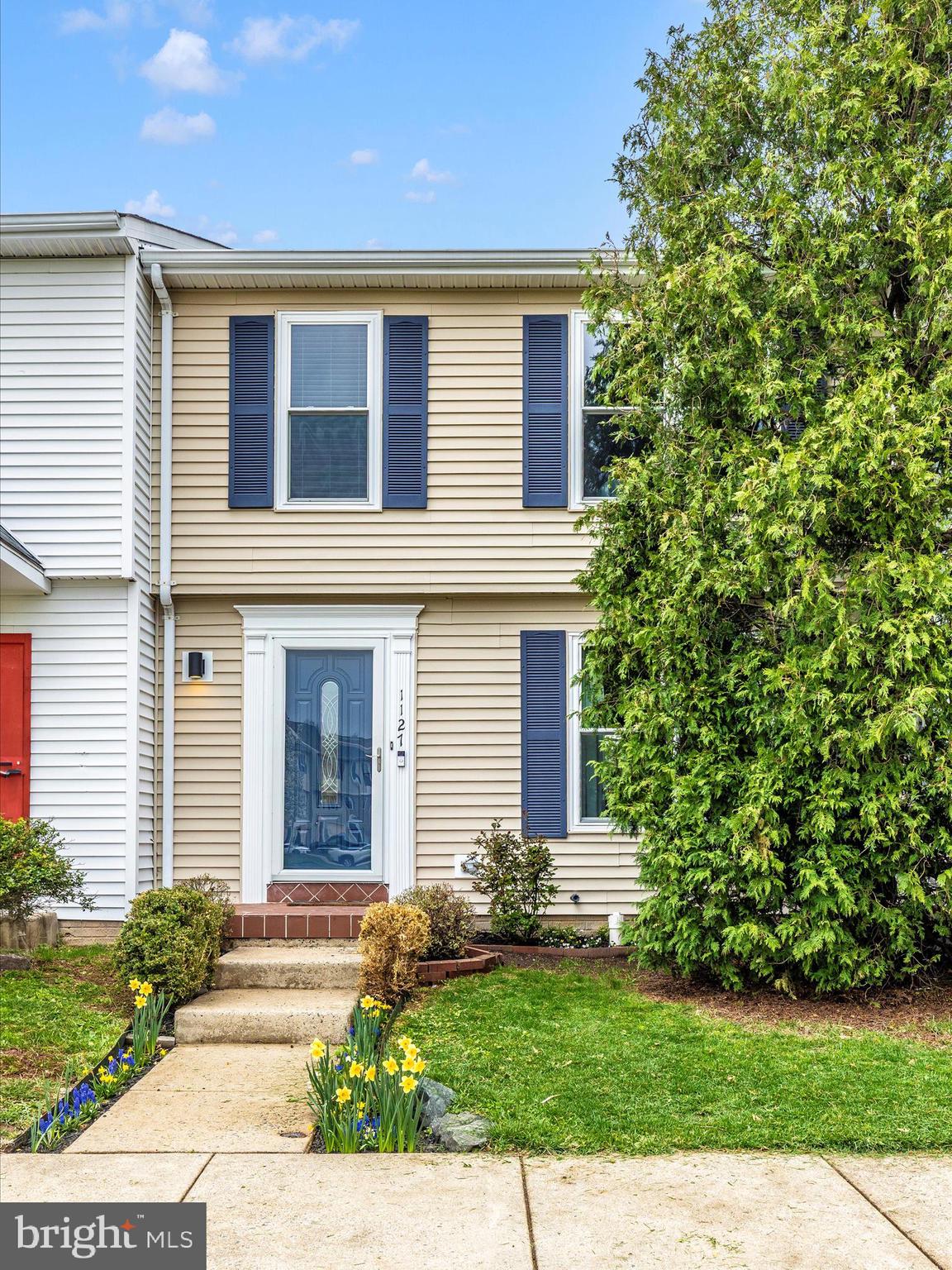 HILLCREST KNOLLS - Residential