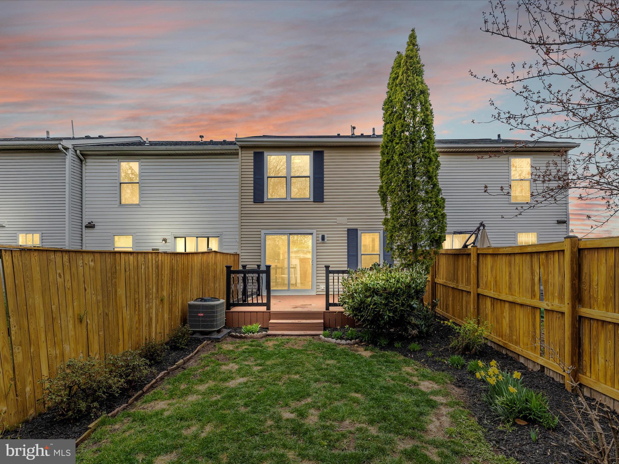 HILLCREST KNOLLS - Residential