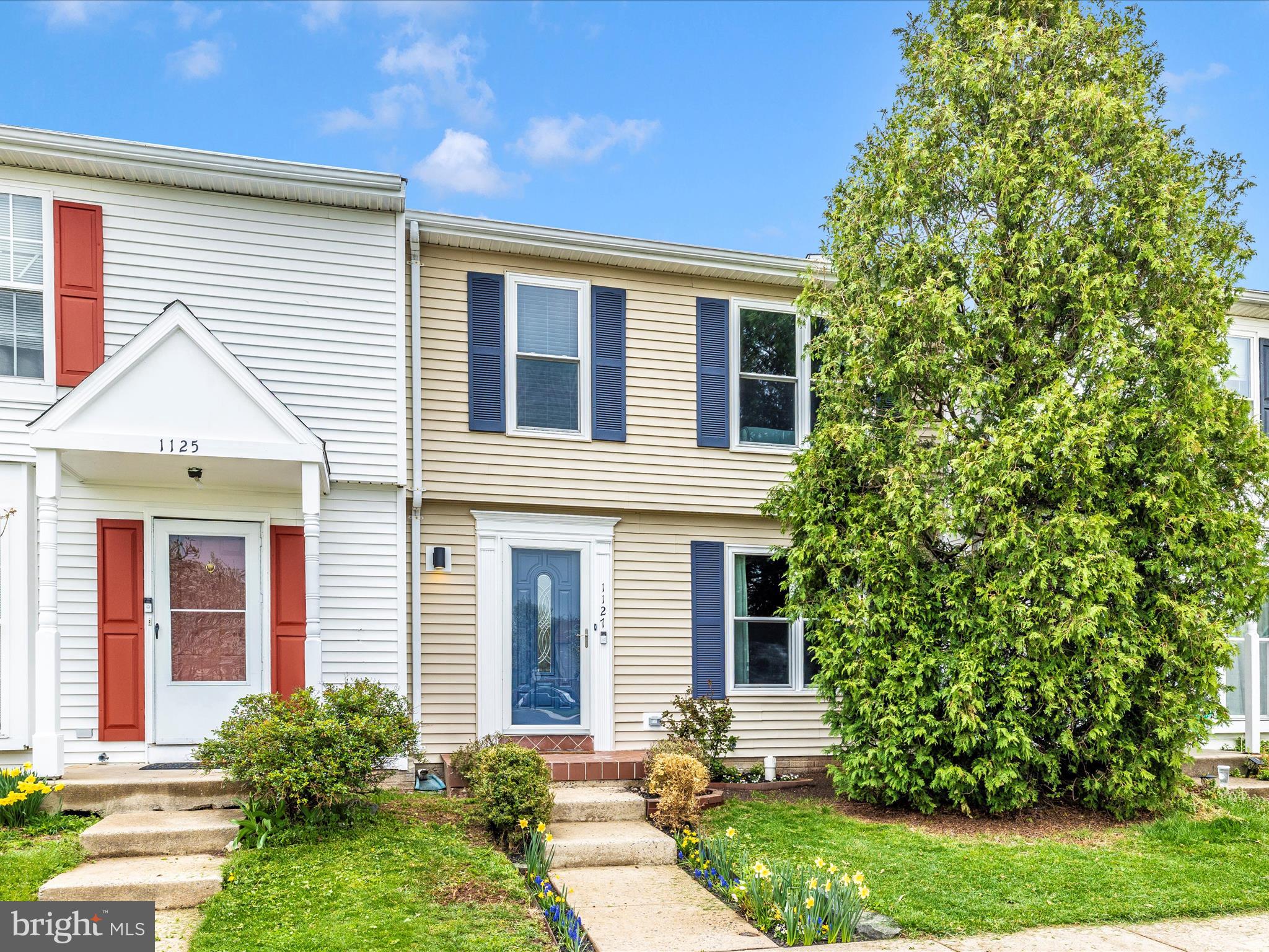 HILLCREST KNOLLS - Residential