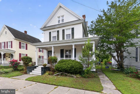 Homes For Sale - 113 Willis Street<br/> CAMBRIDGE, MD 21613