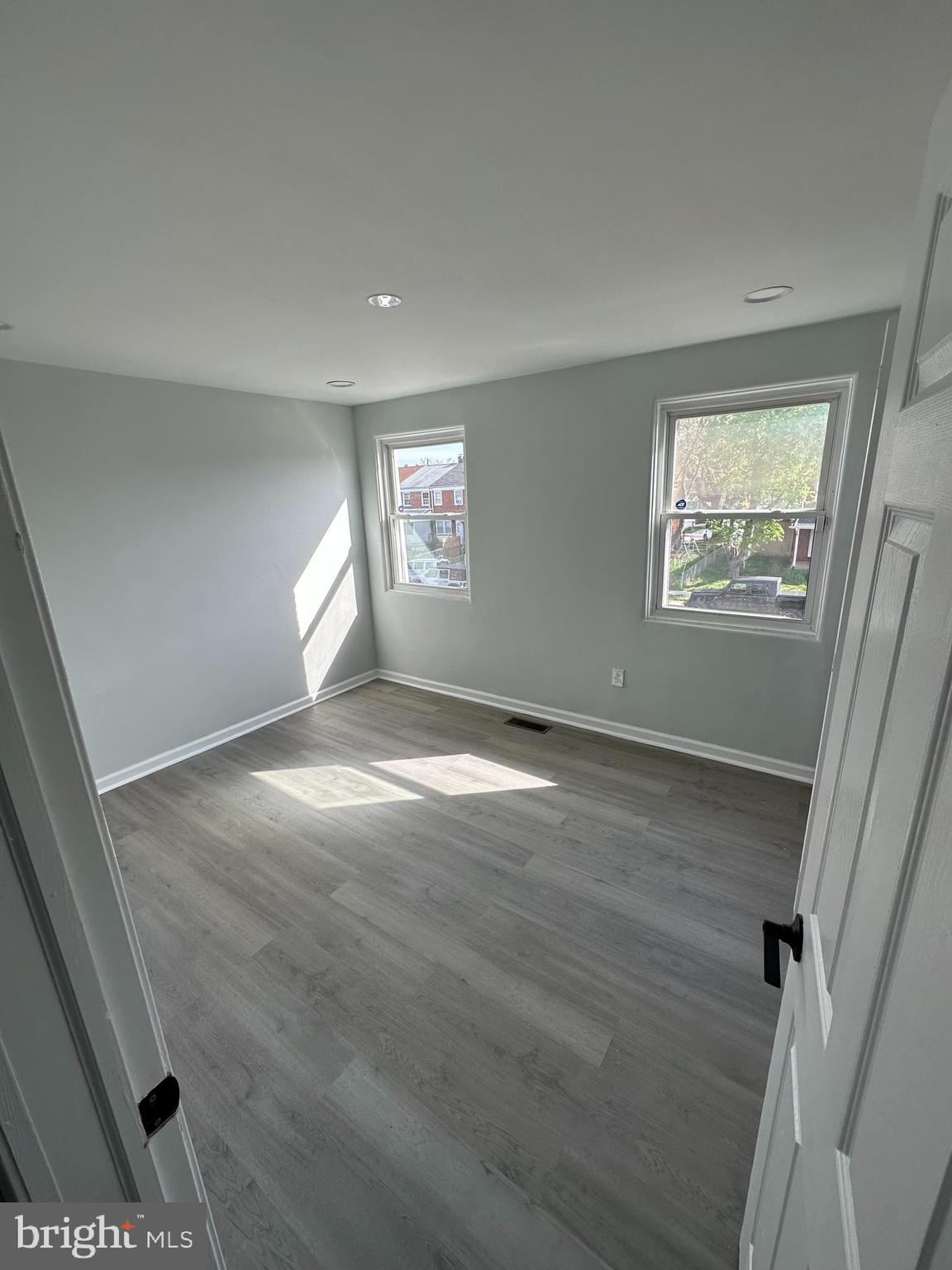 NORTH POINT VILLAGE - Residential