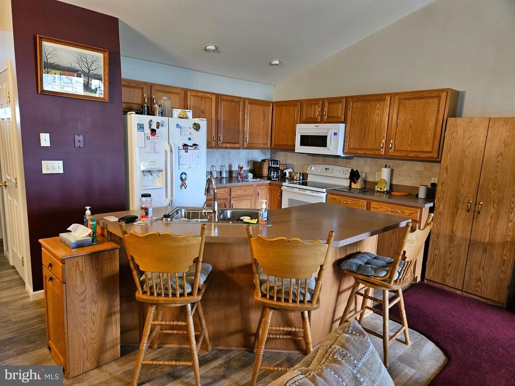 Photo of 129 WYNEBERRY DR, EPHRATA, PA 17522 (MLS # PALA2033546)