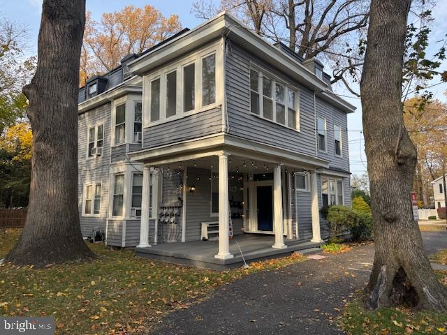 117 E WALNUT AVENUE B