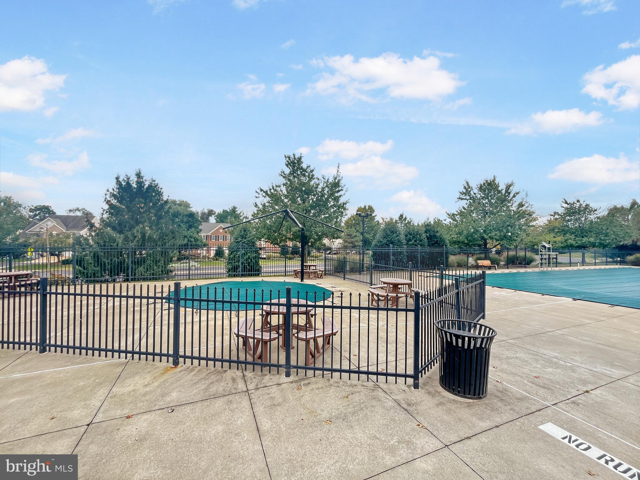 BELMONT BAY - Residential