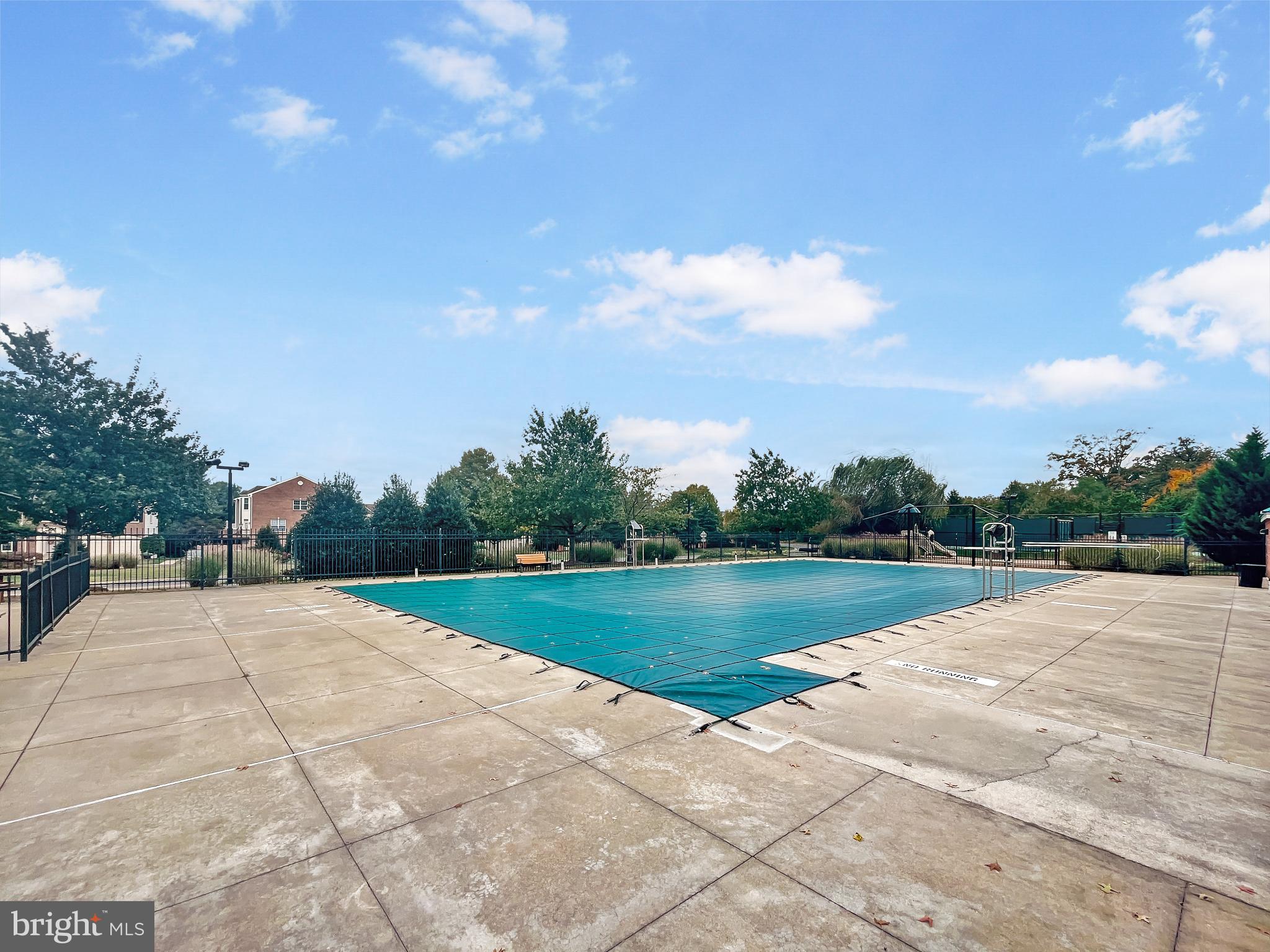 BELMONT BAY - Residential