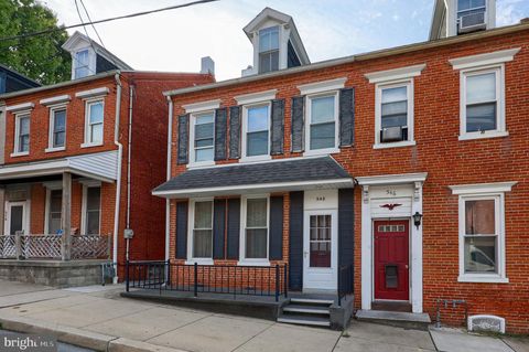 Photo of 548 Cherry Street, COLUMBIA, PA 17512 (MLS # PALA2077388)