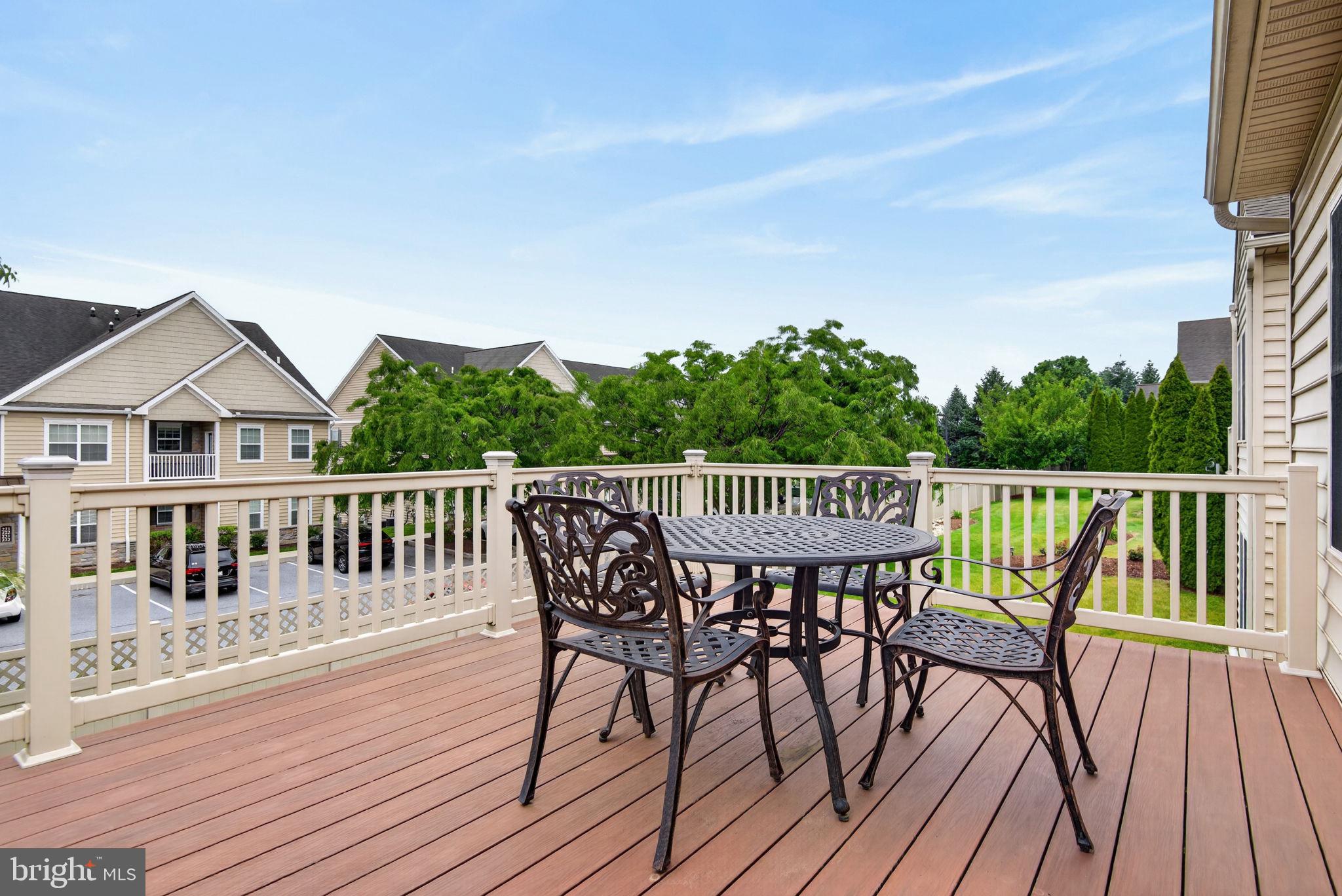VILLAS AT ELM TREE - Residential
