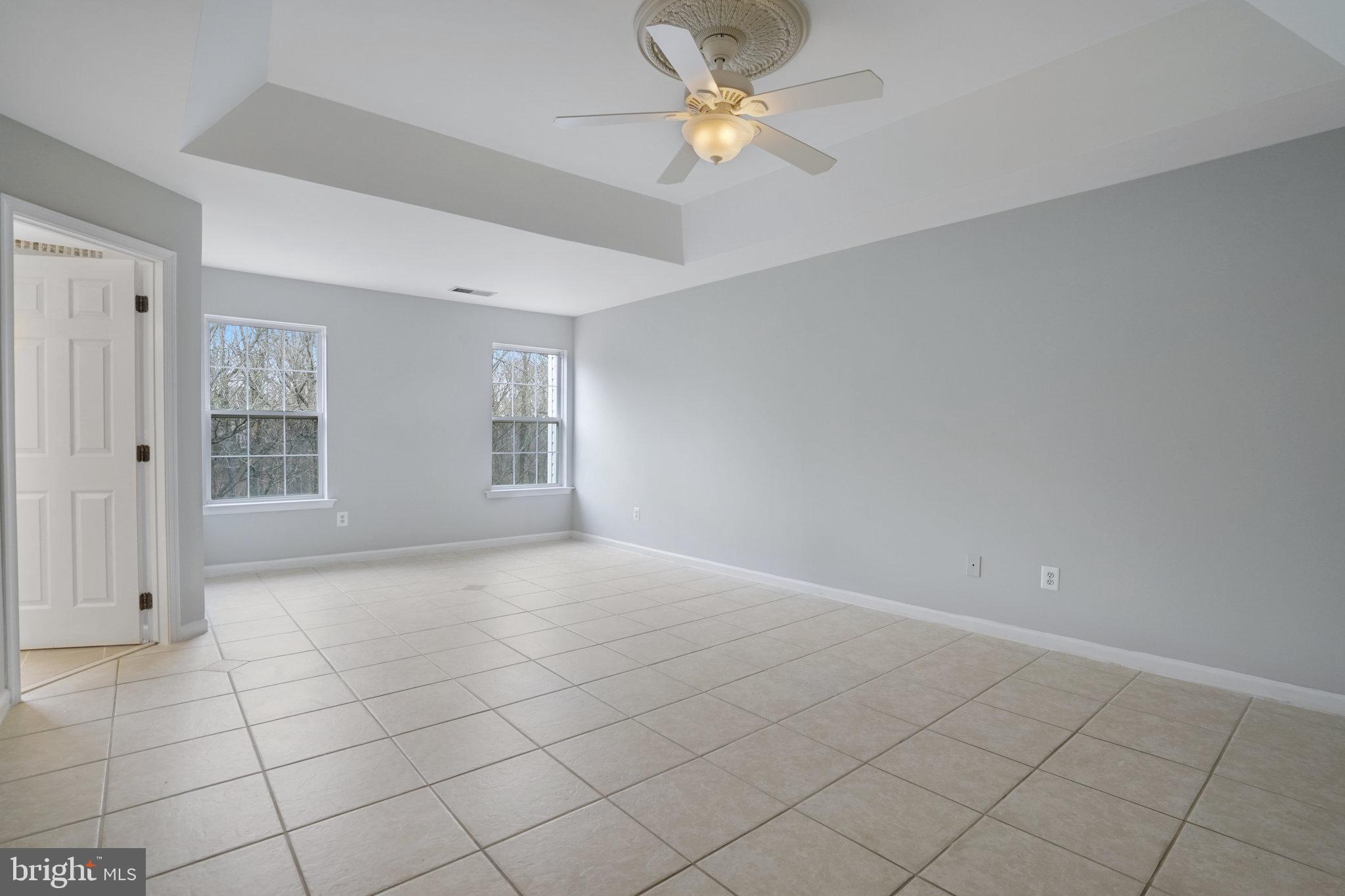 ISLAND CREEK - Residential