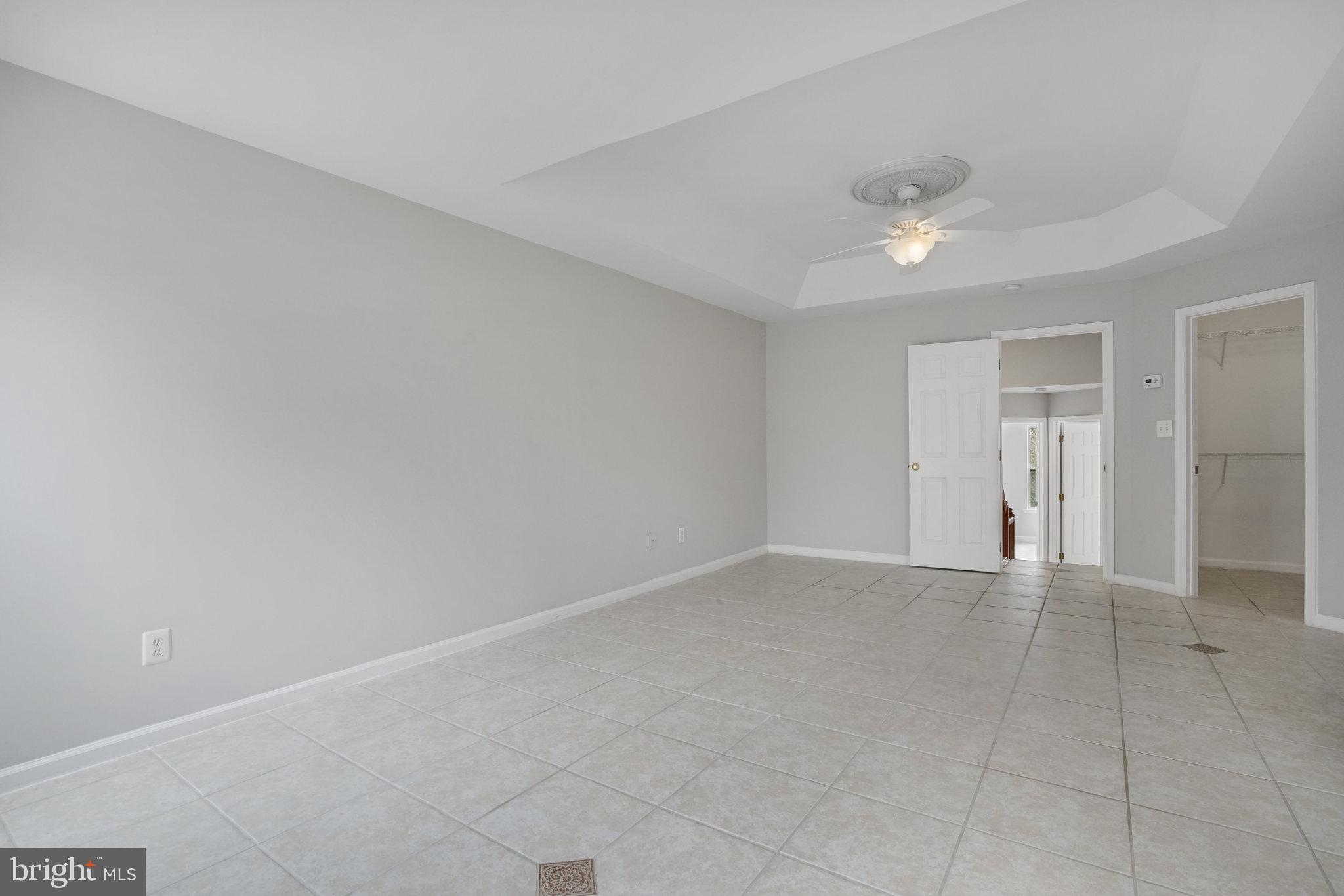 ISLAND CREEK - Residential