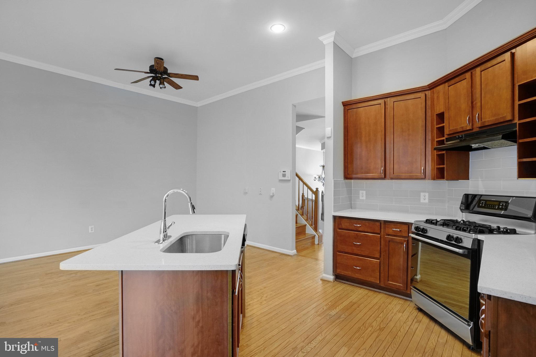 ISLAND CREEK - Residential