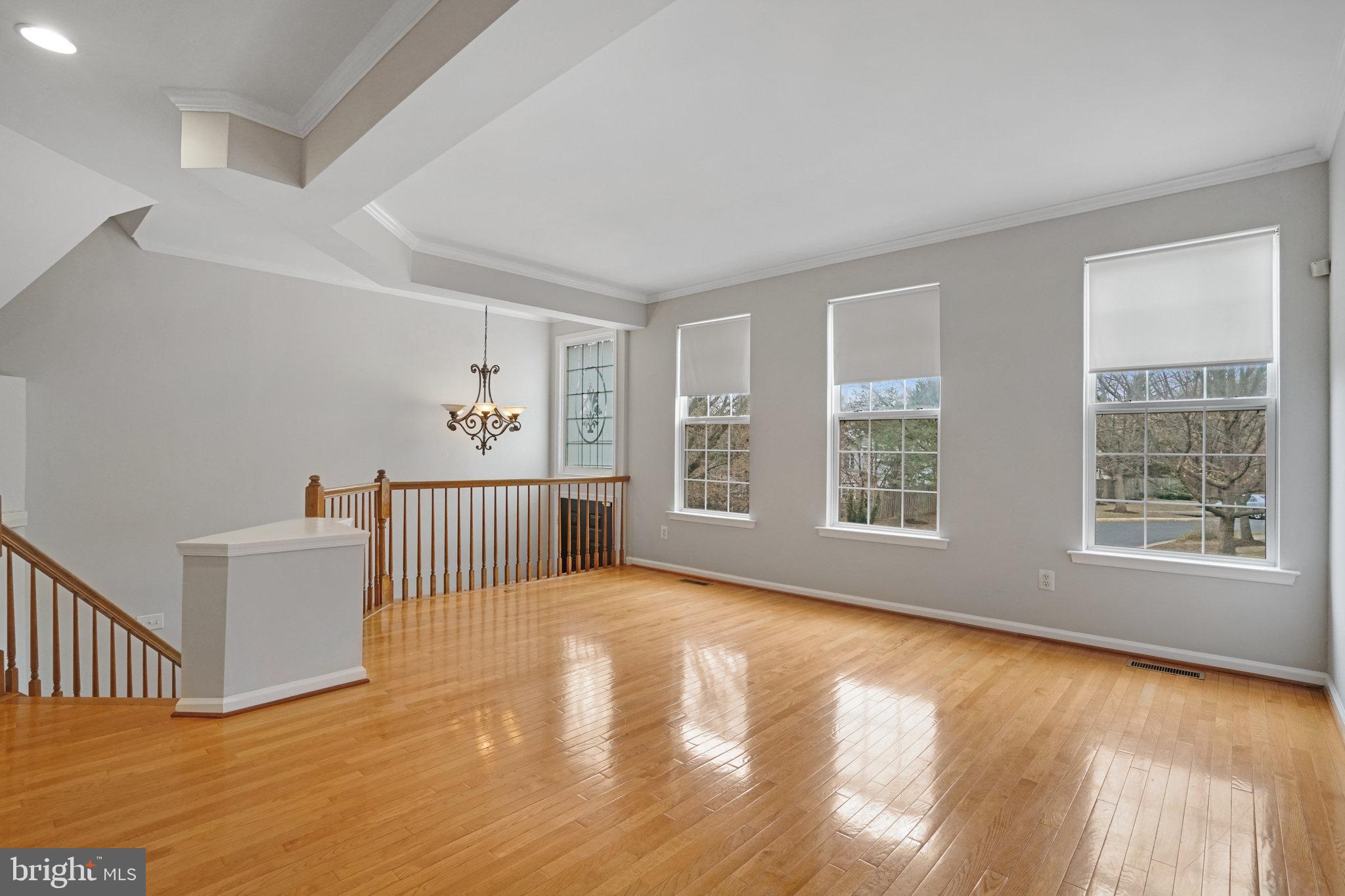 ISLAND CREEK - Residential