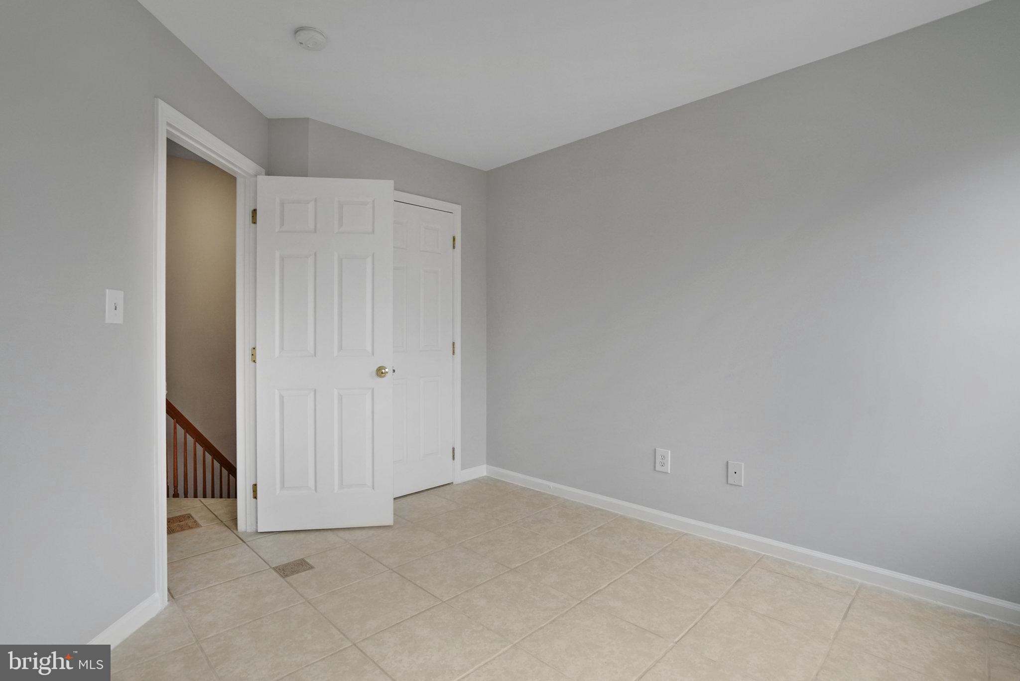 ISLAND CREEK - Residential