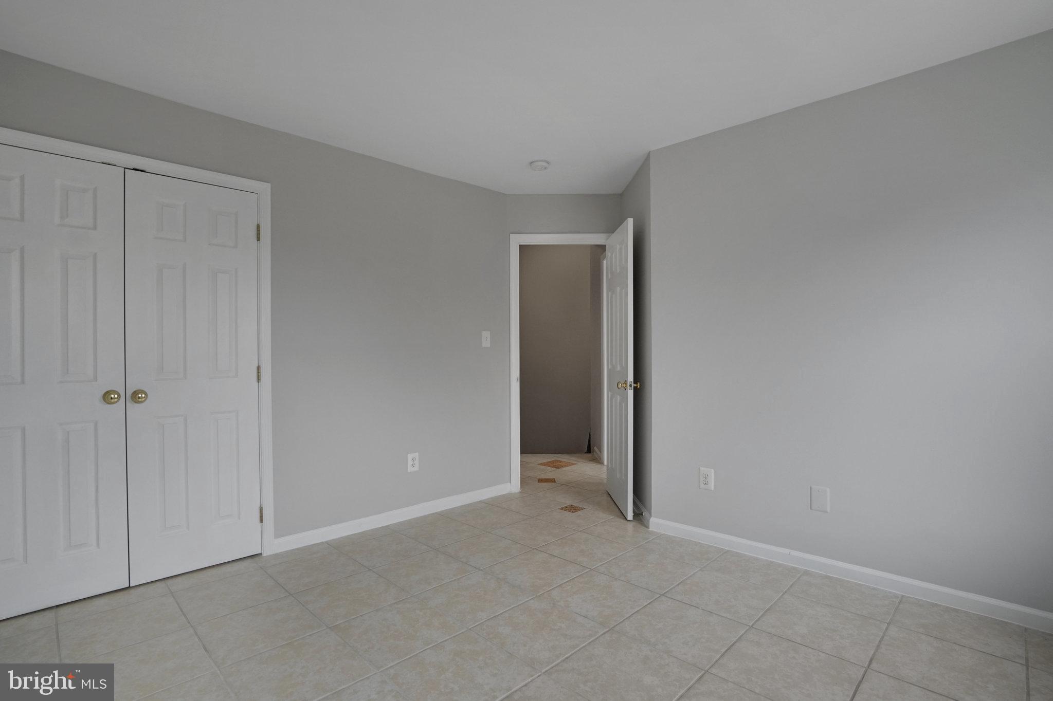 ISLAND CREEK - Residential