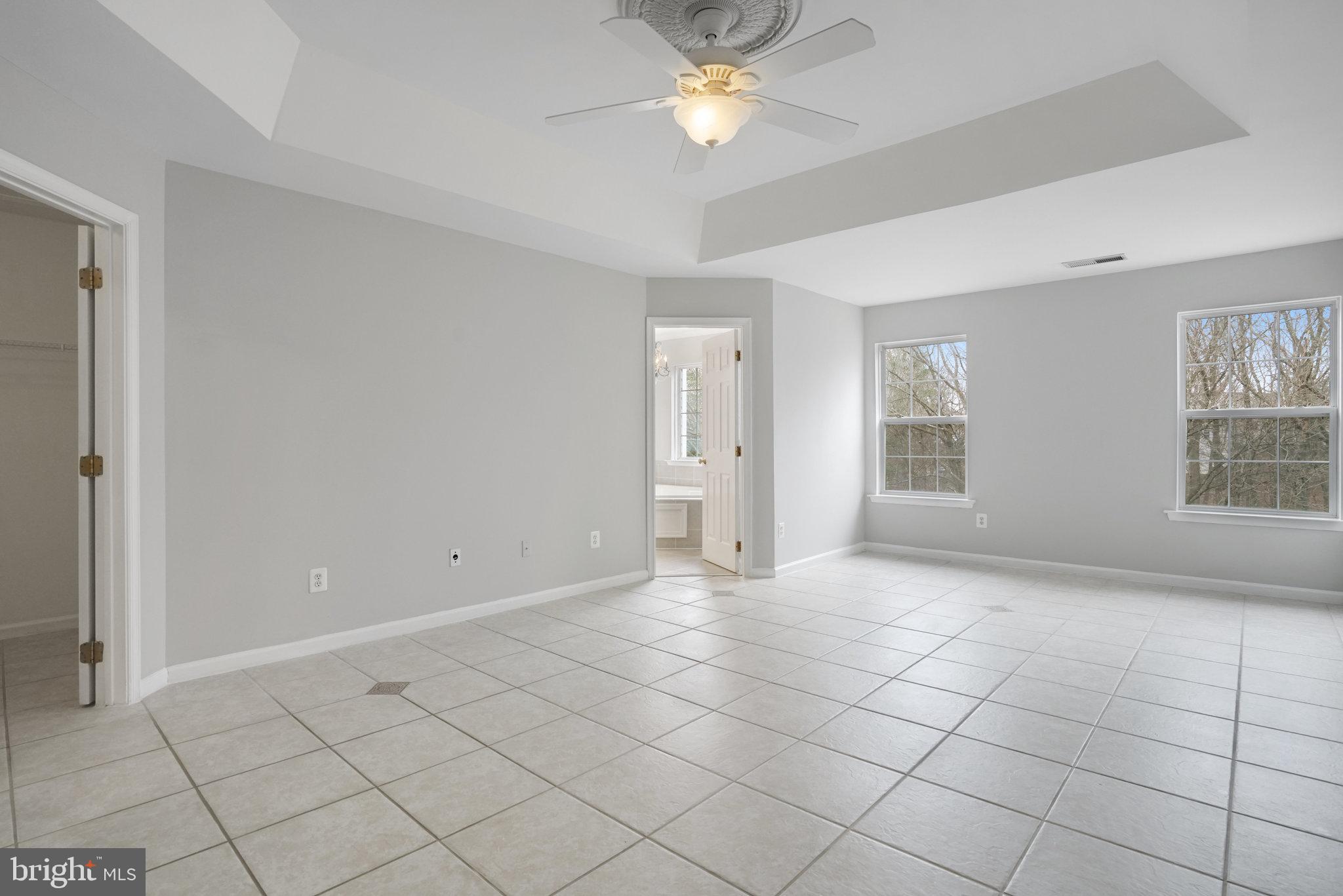 ISLAND CREEK - Residential