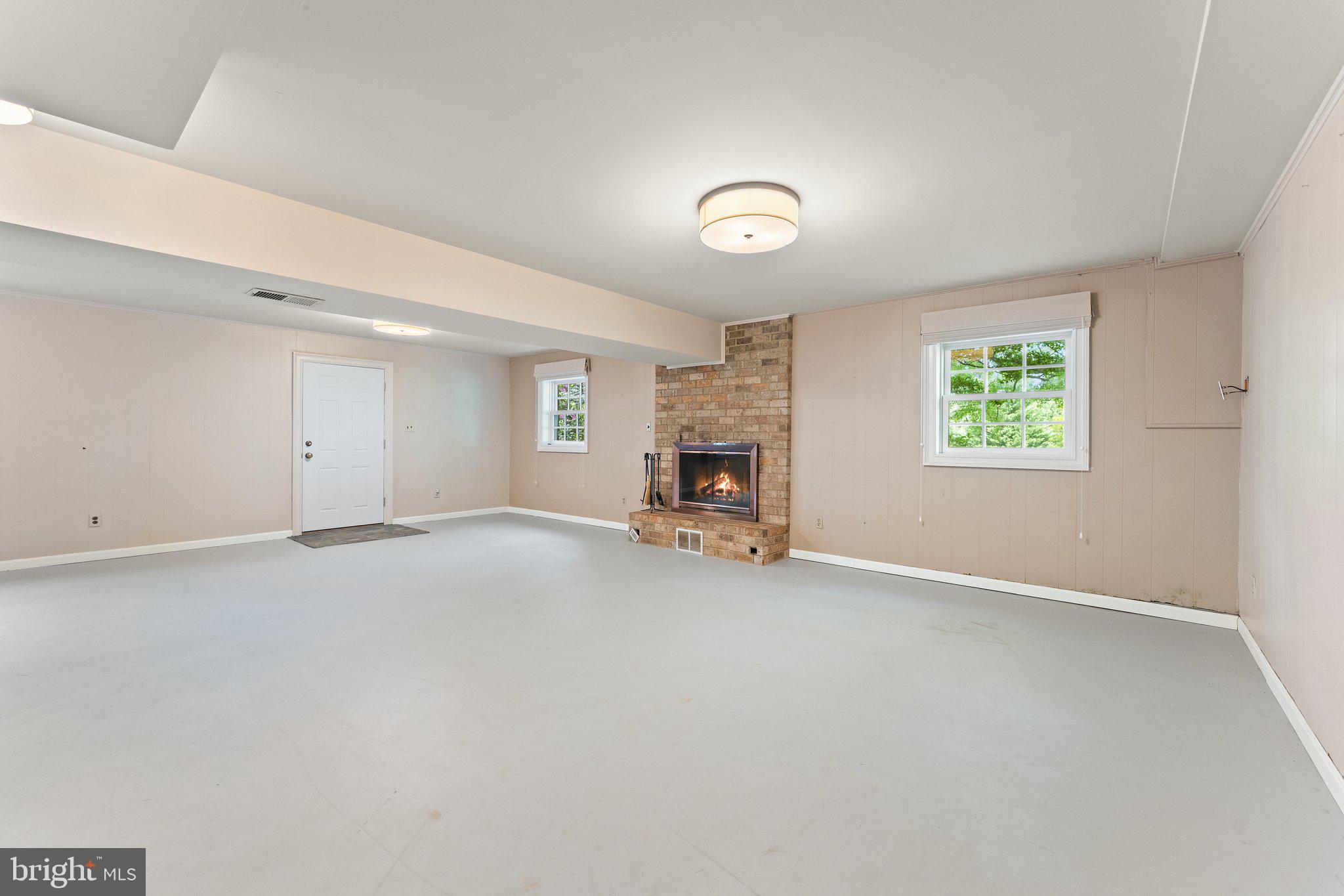 LEETON - Residential