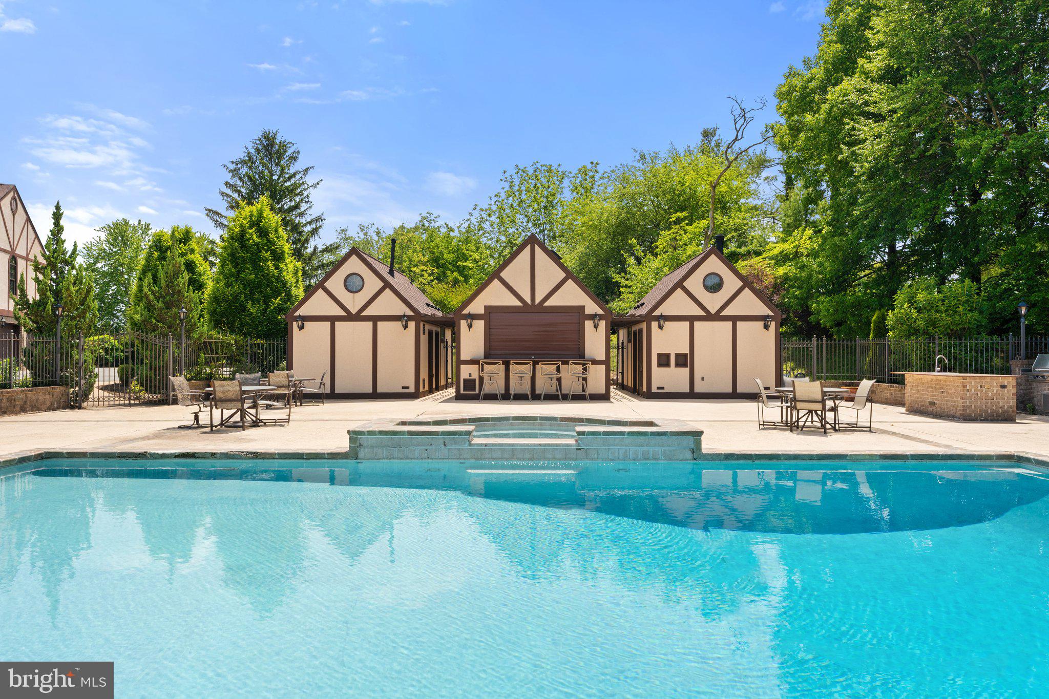 LEETON - Residential