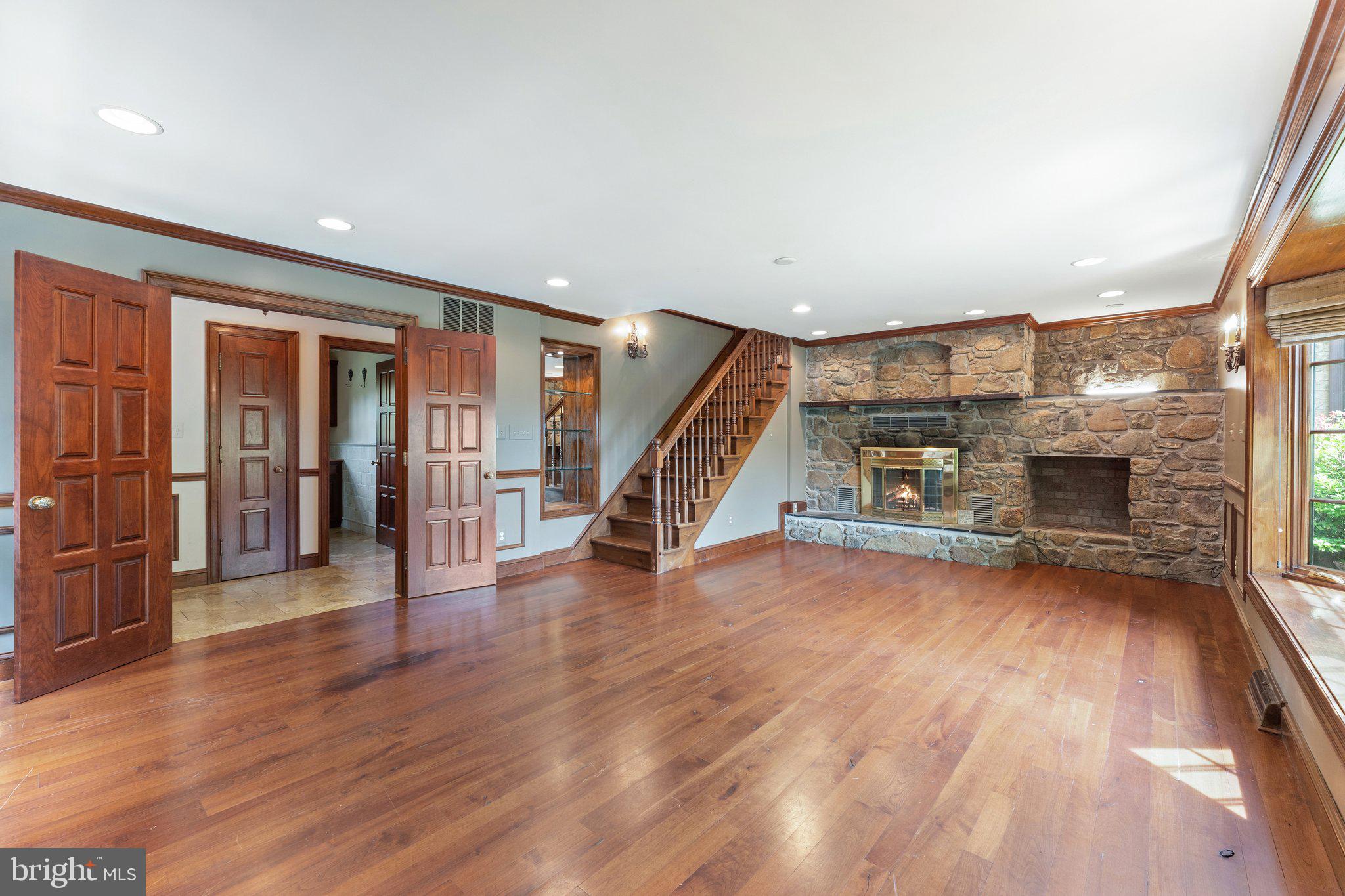 LEETON - Residential