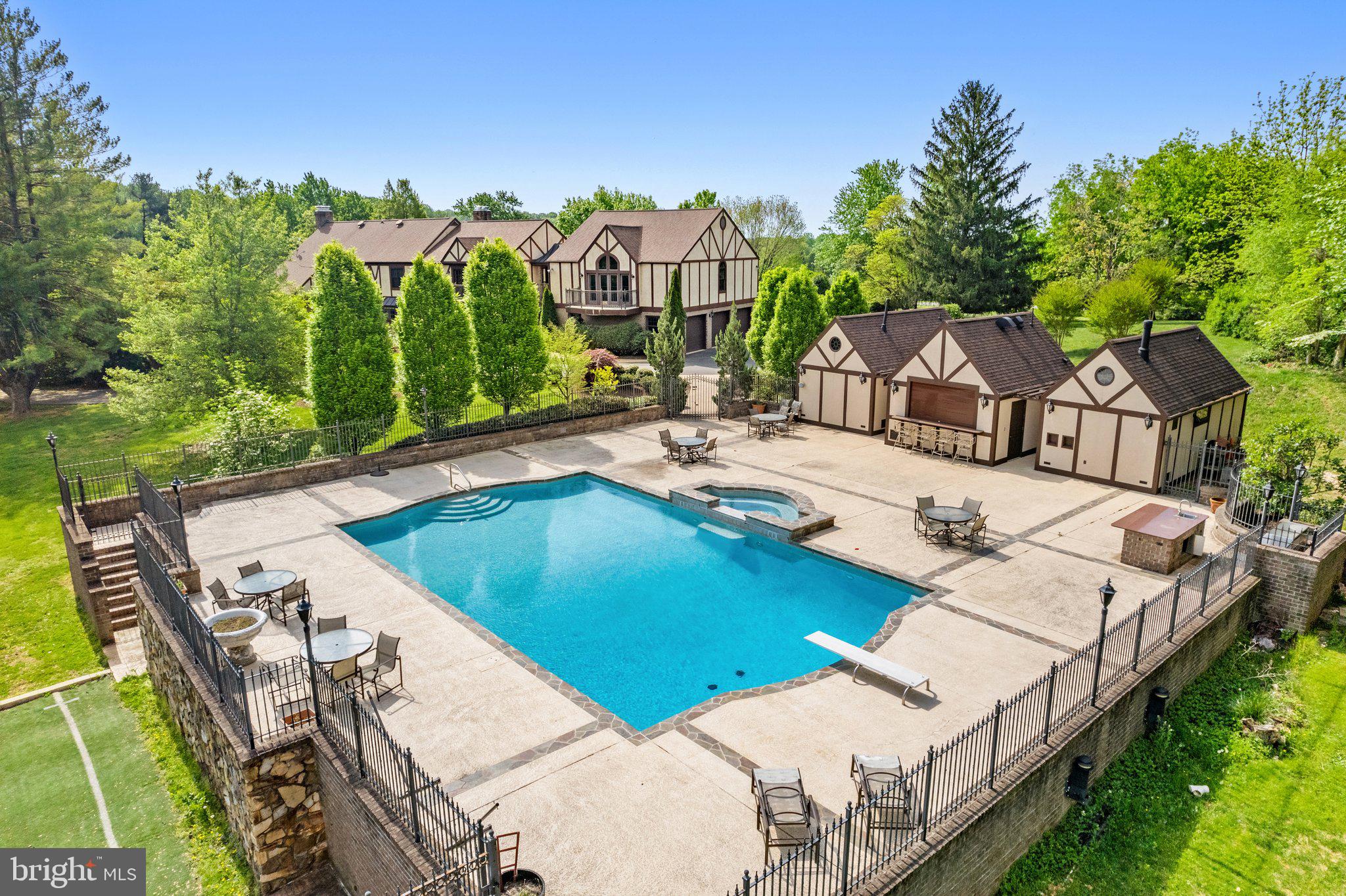 LEETON - Residential