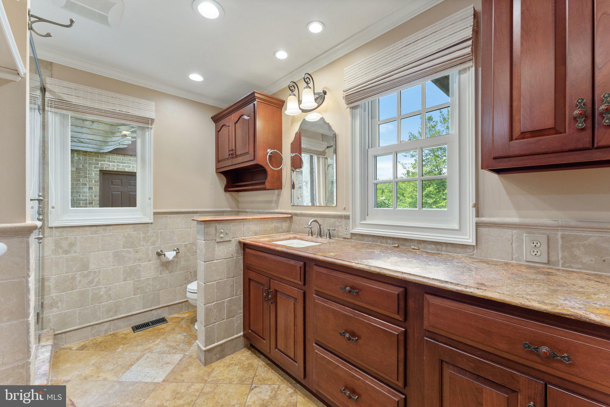 LEETON - Residential