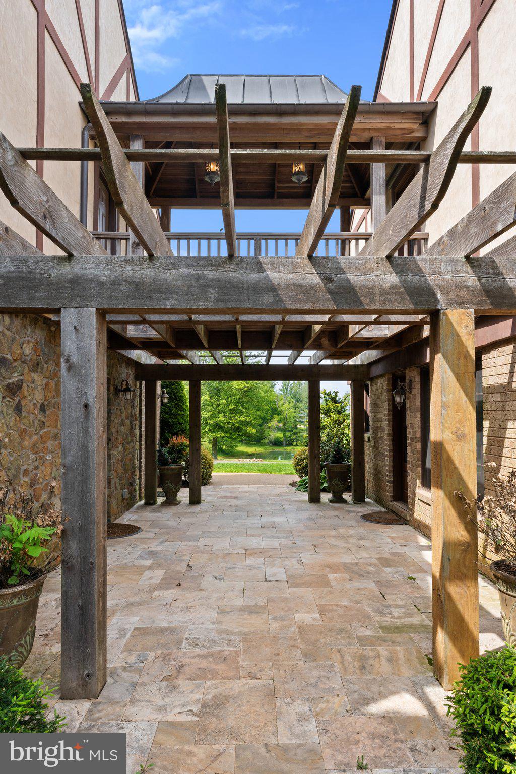 LEETON - Residential