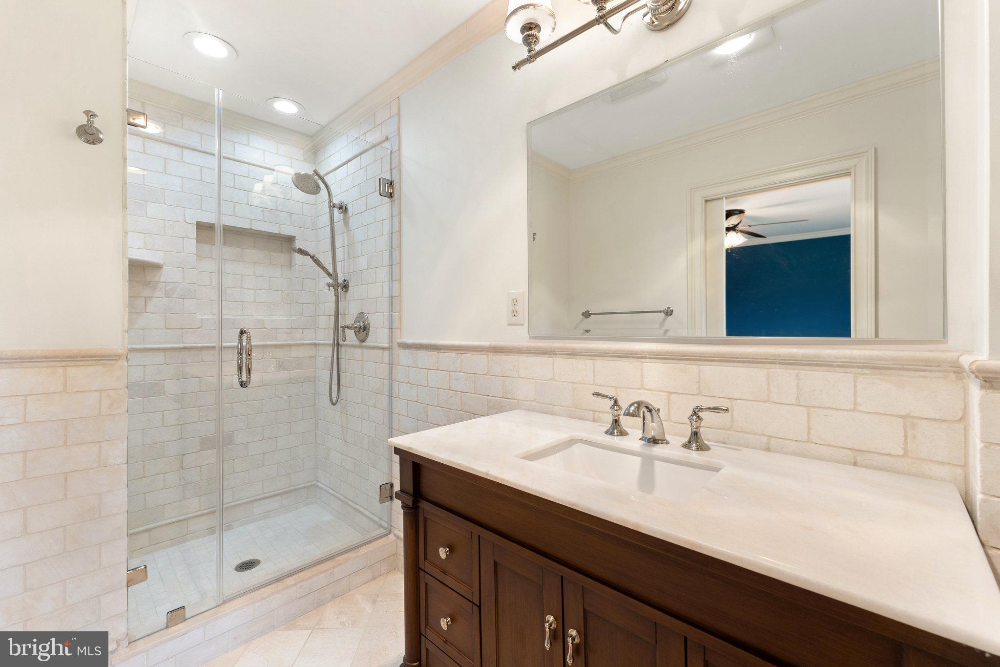 LEETON - Residential