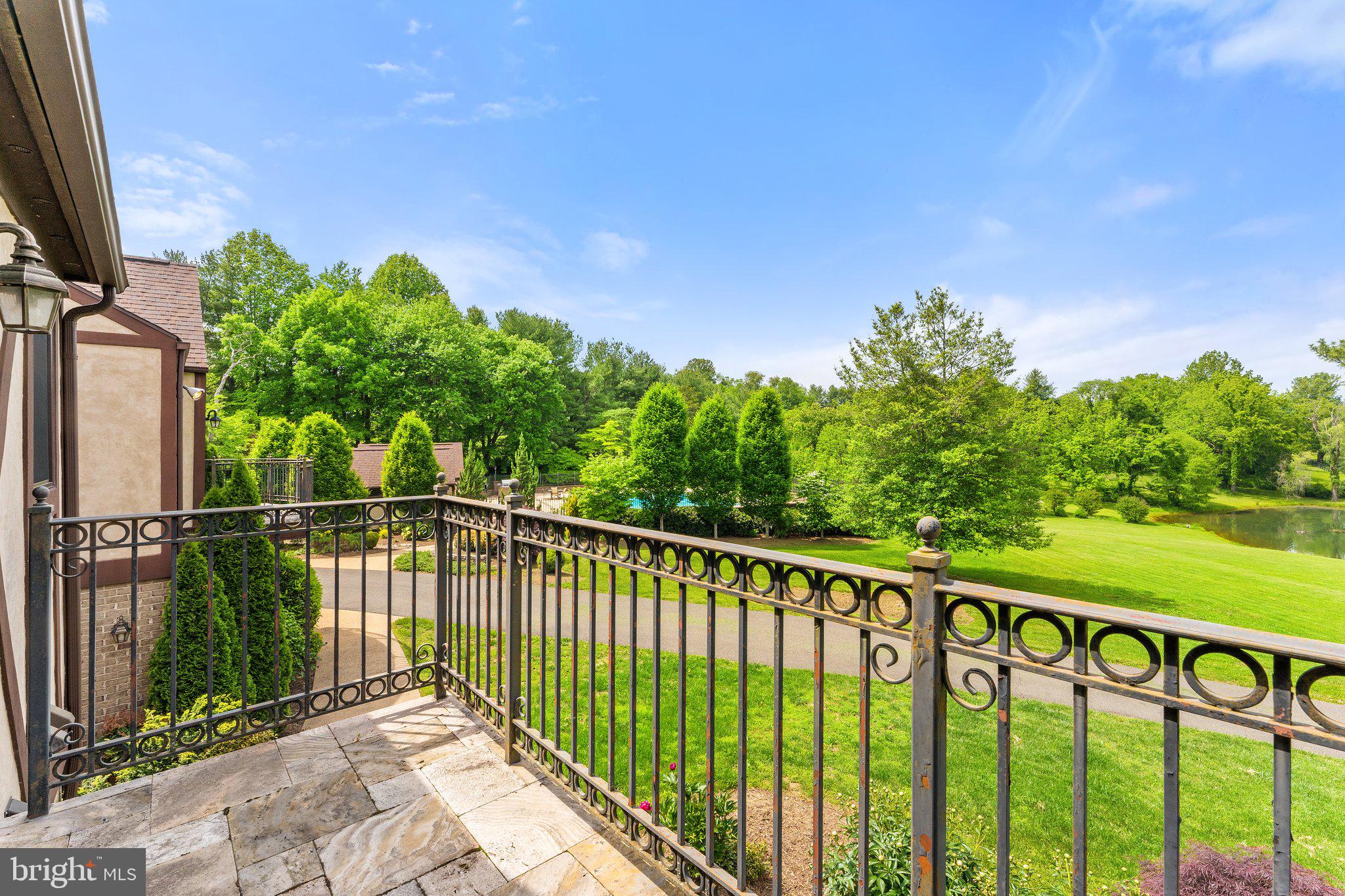 LEETON - Residential