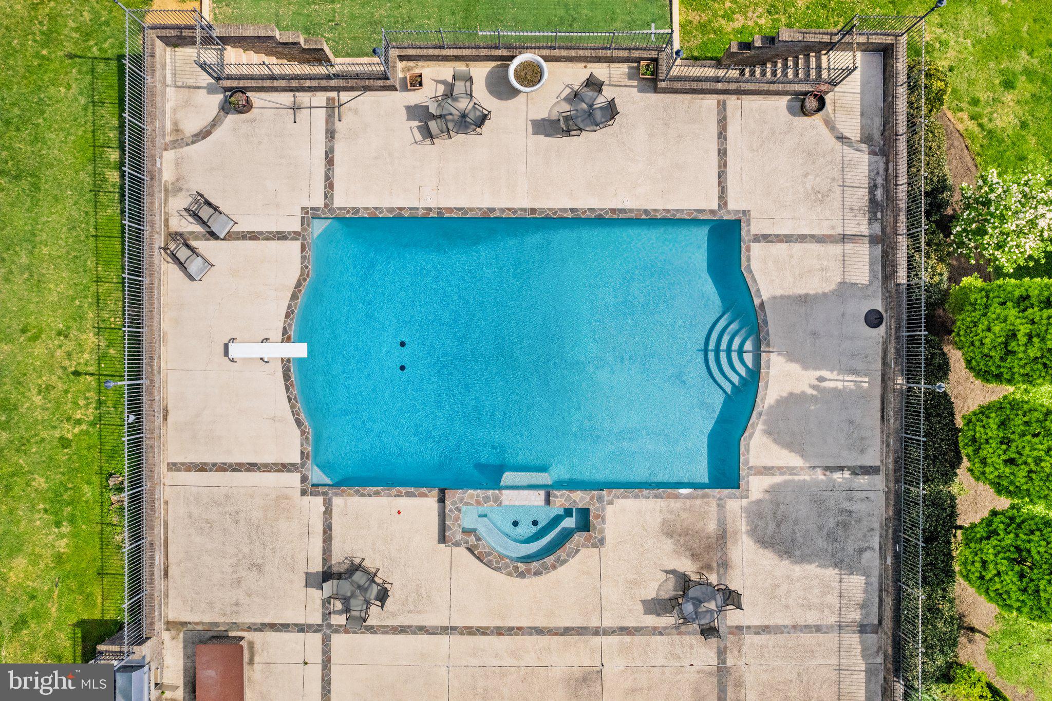 LEETON - Residential