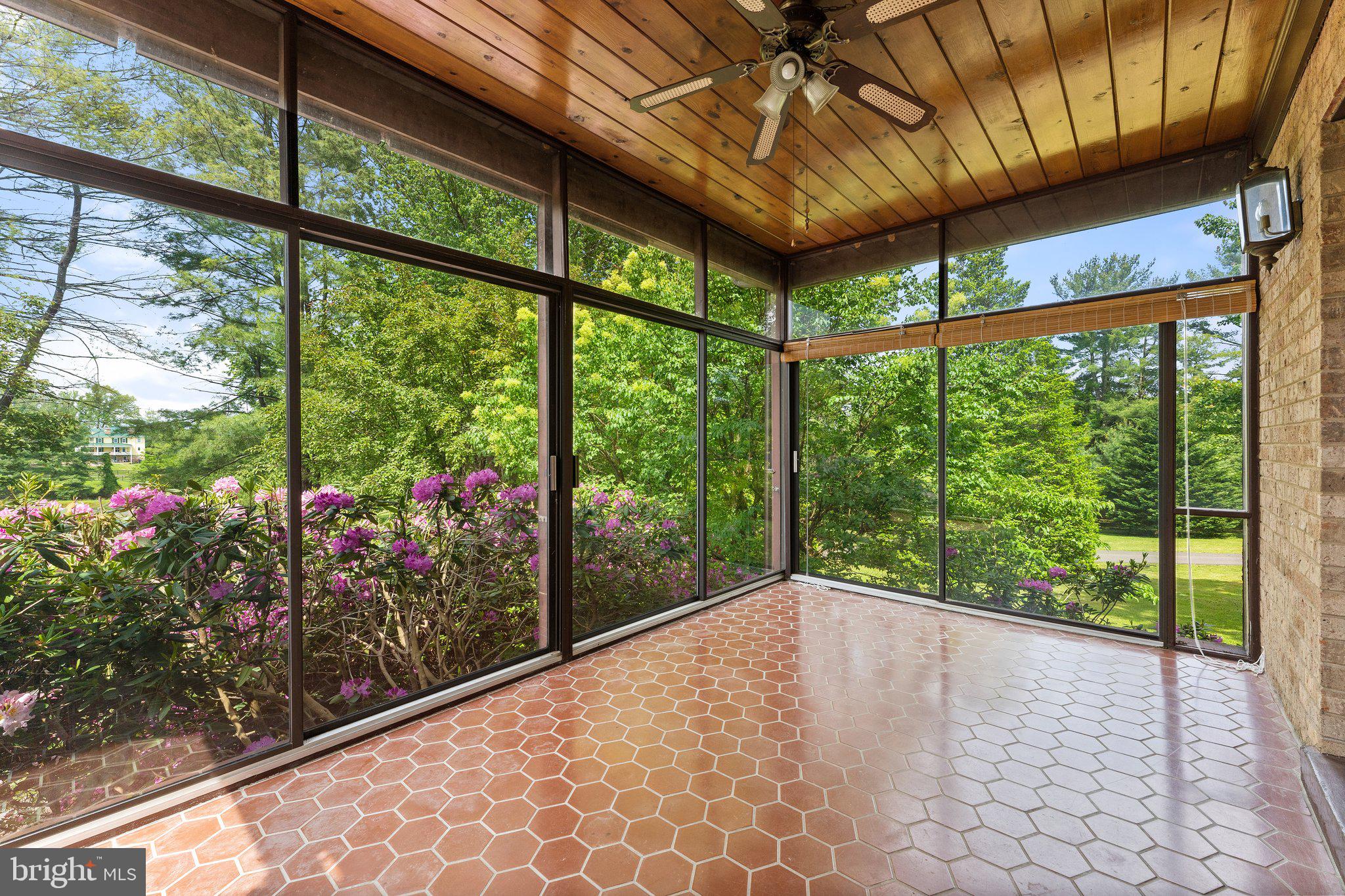 LEETON - Residential