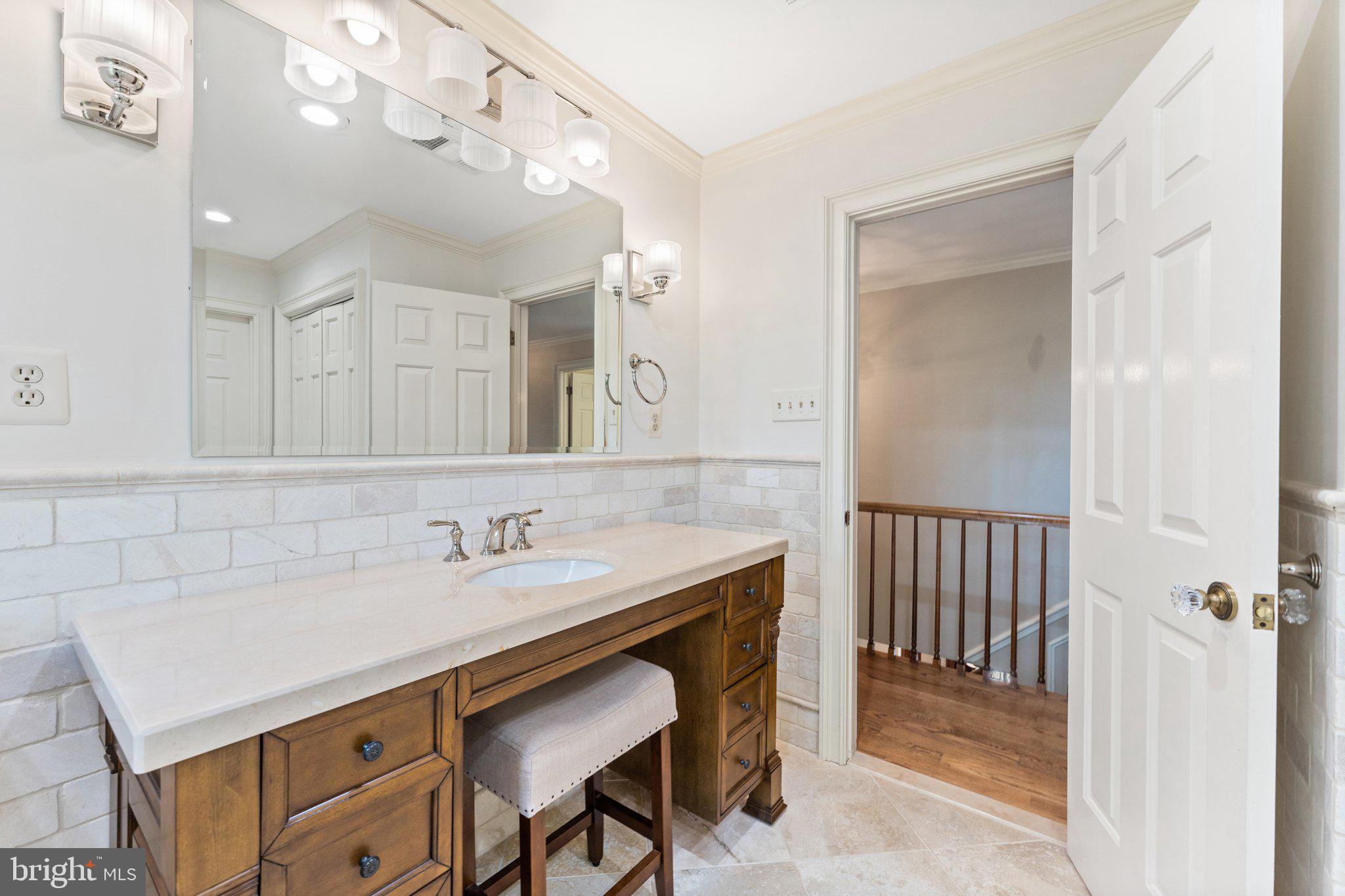 LEETON - Residential