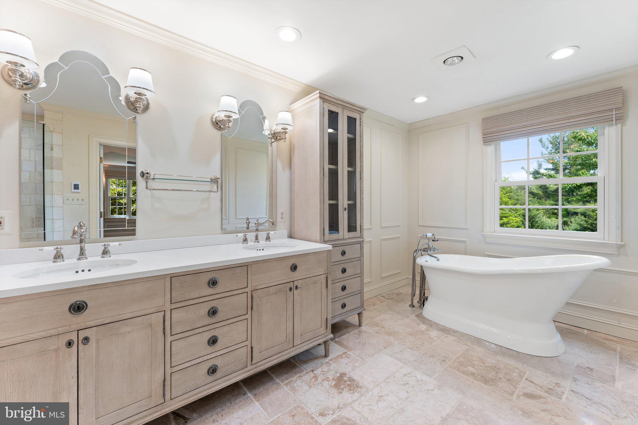 LEETON - Residential