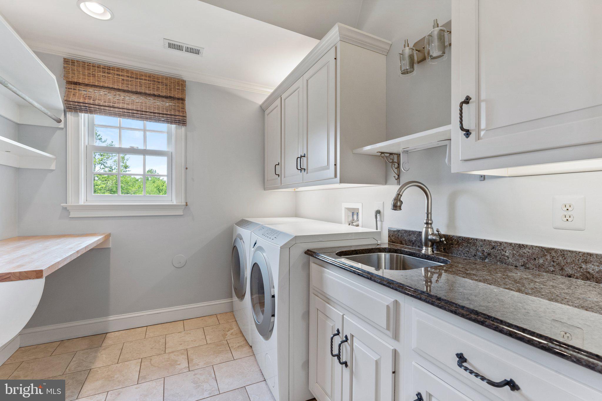 LEETON - Residential