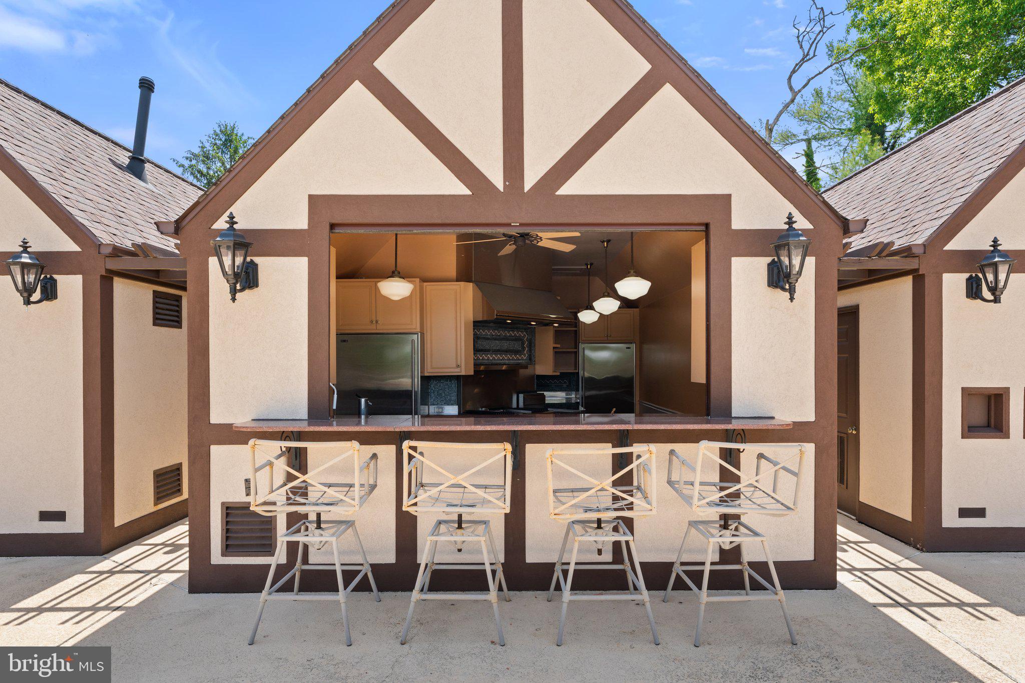 LEETON - Residential