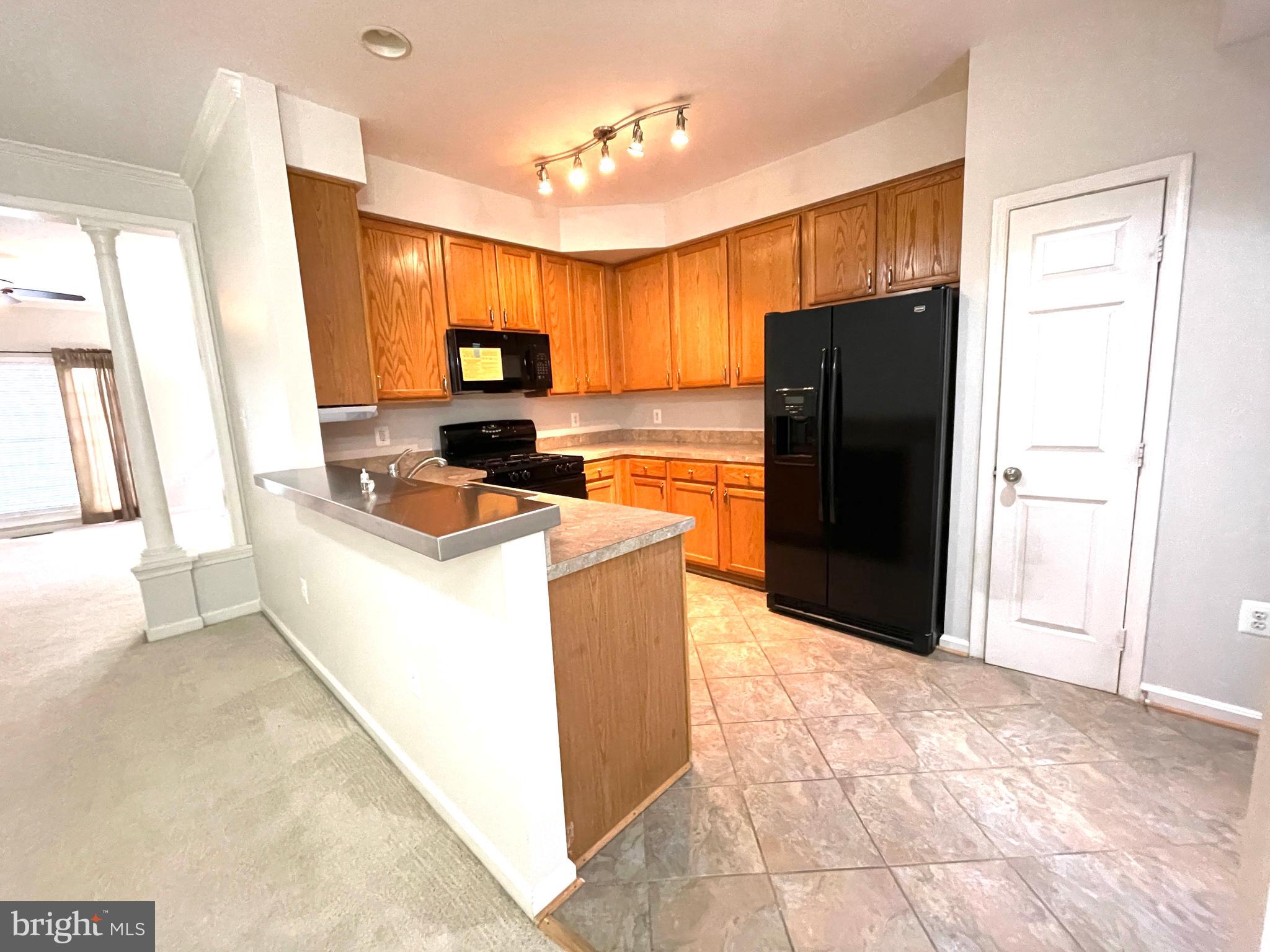 PRINCE WILLIAM COMMONS - Residential Lease