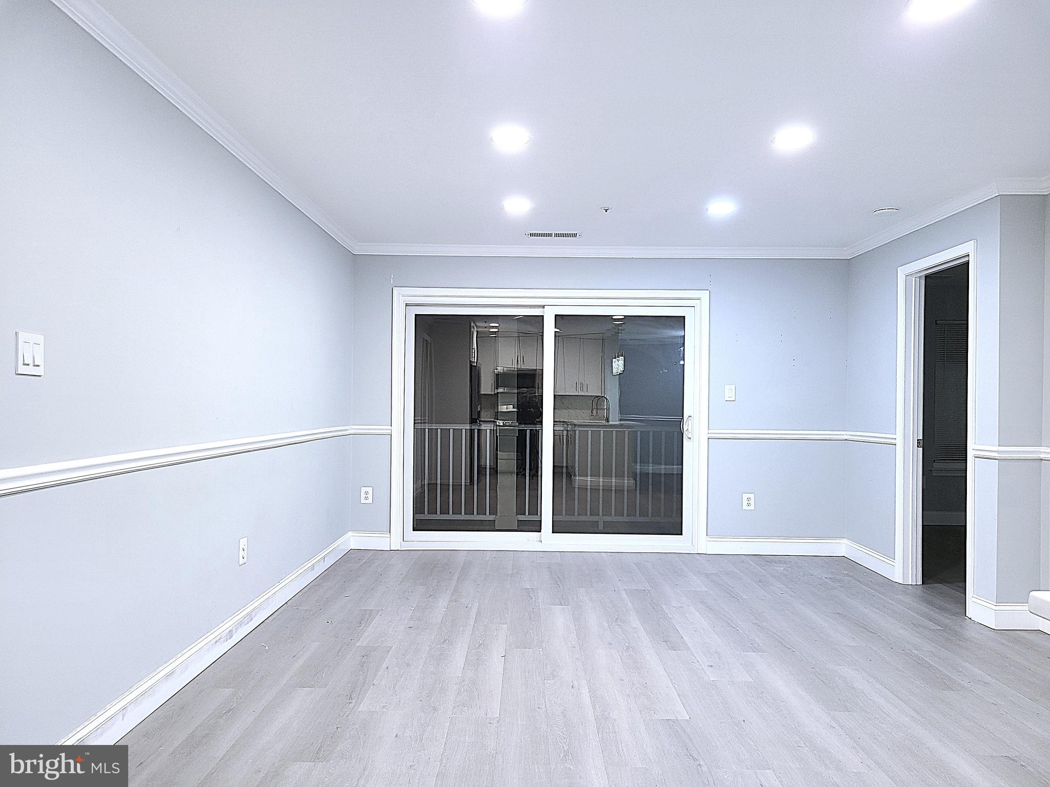 SUMMERHOUSE II CONDO - Residential