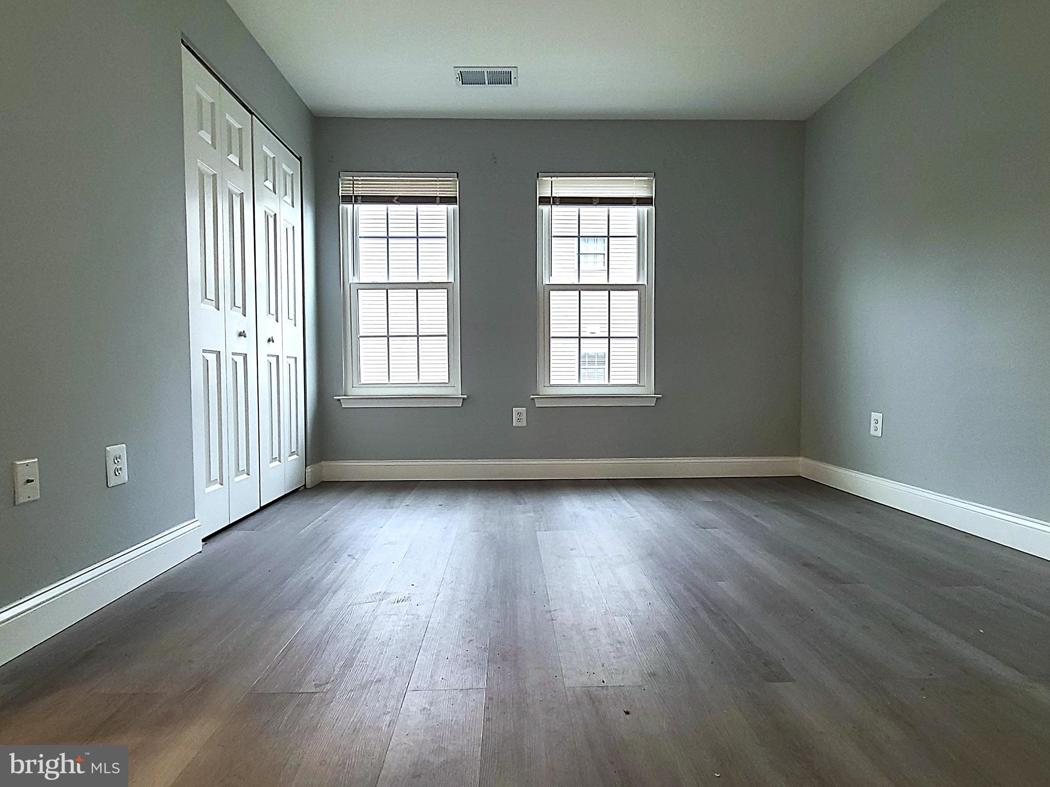 SUMMERHOUSE II CONDO - Residential