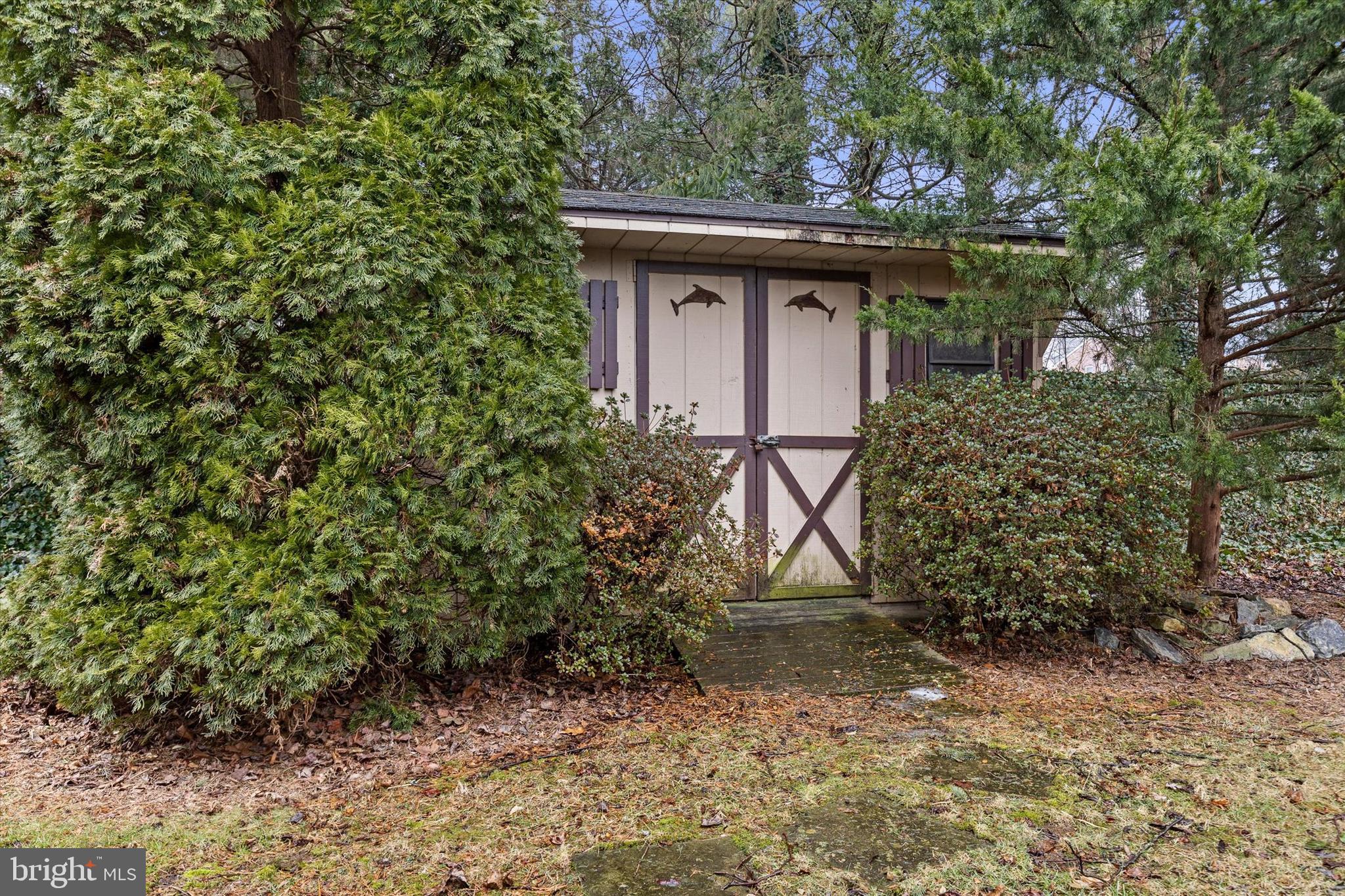 EAST PETERSBURG - Residential