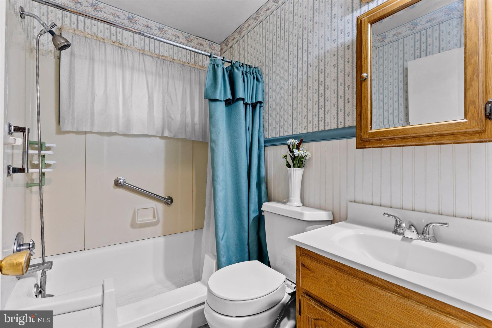 EAST PETERSBURG - Residential